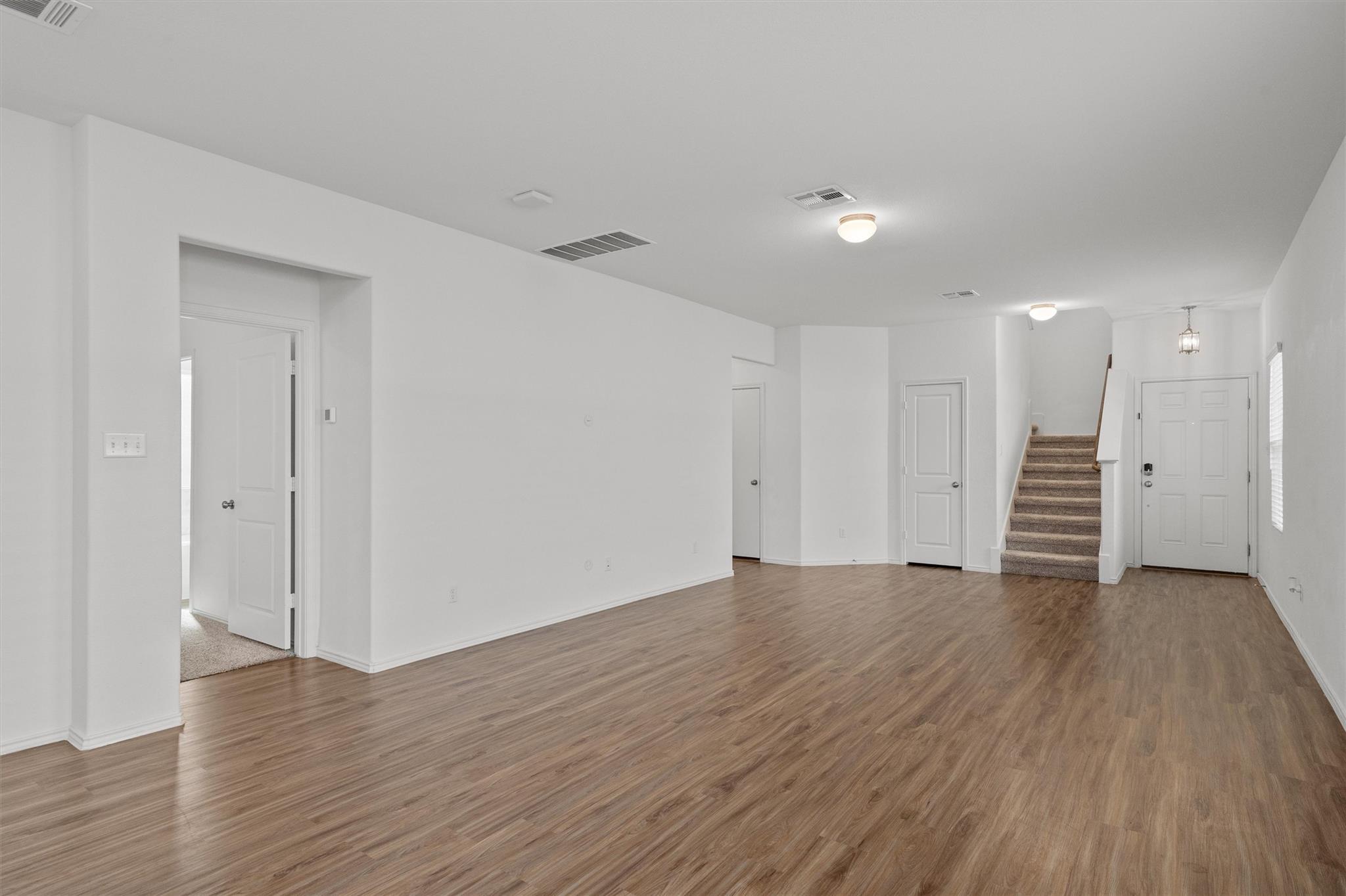 117 Guardian Angel Ct, Jarrell, TX 76537