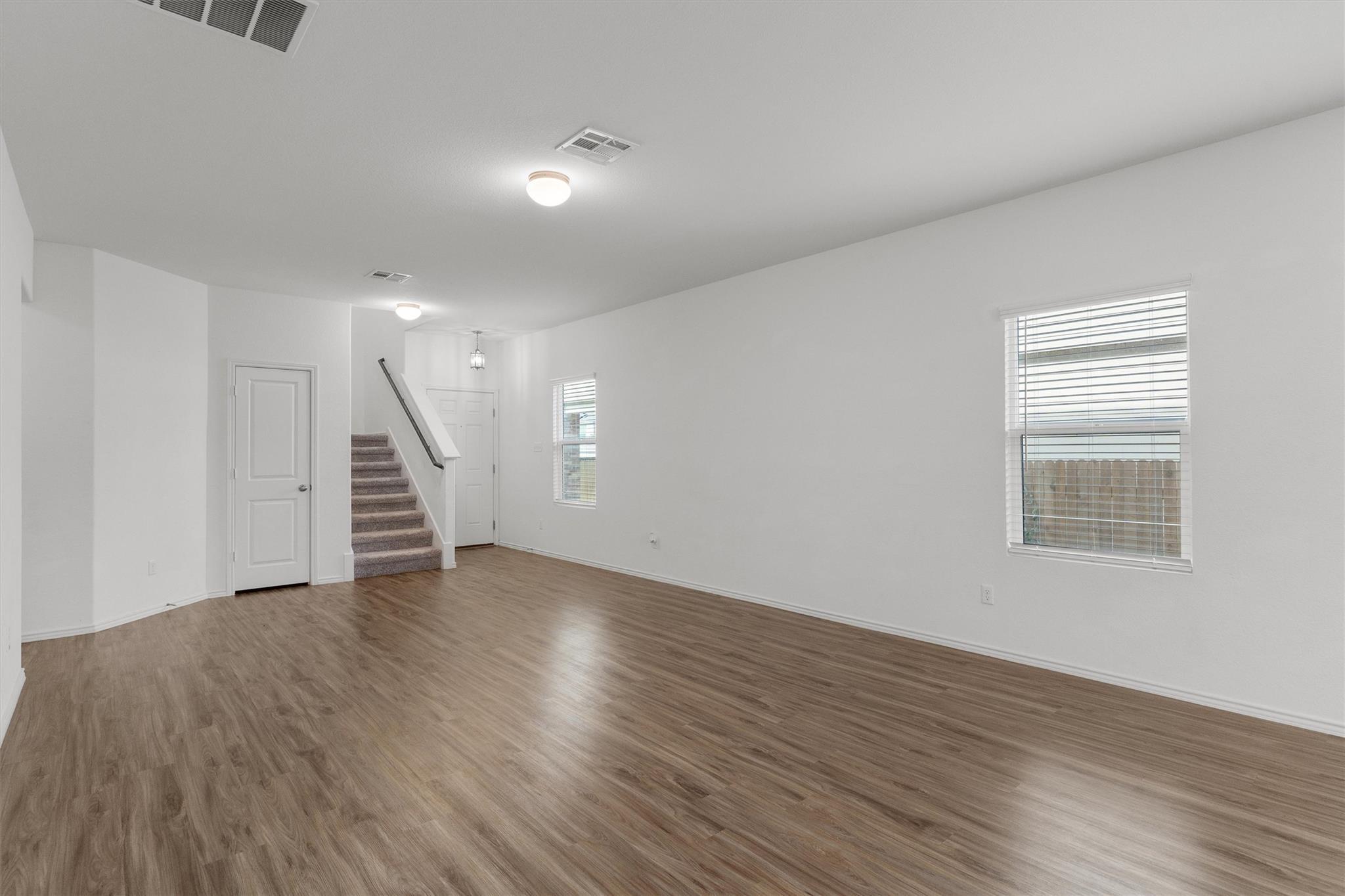 117 Guardian Angel Ct, Jarrell, TX 76537