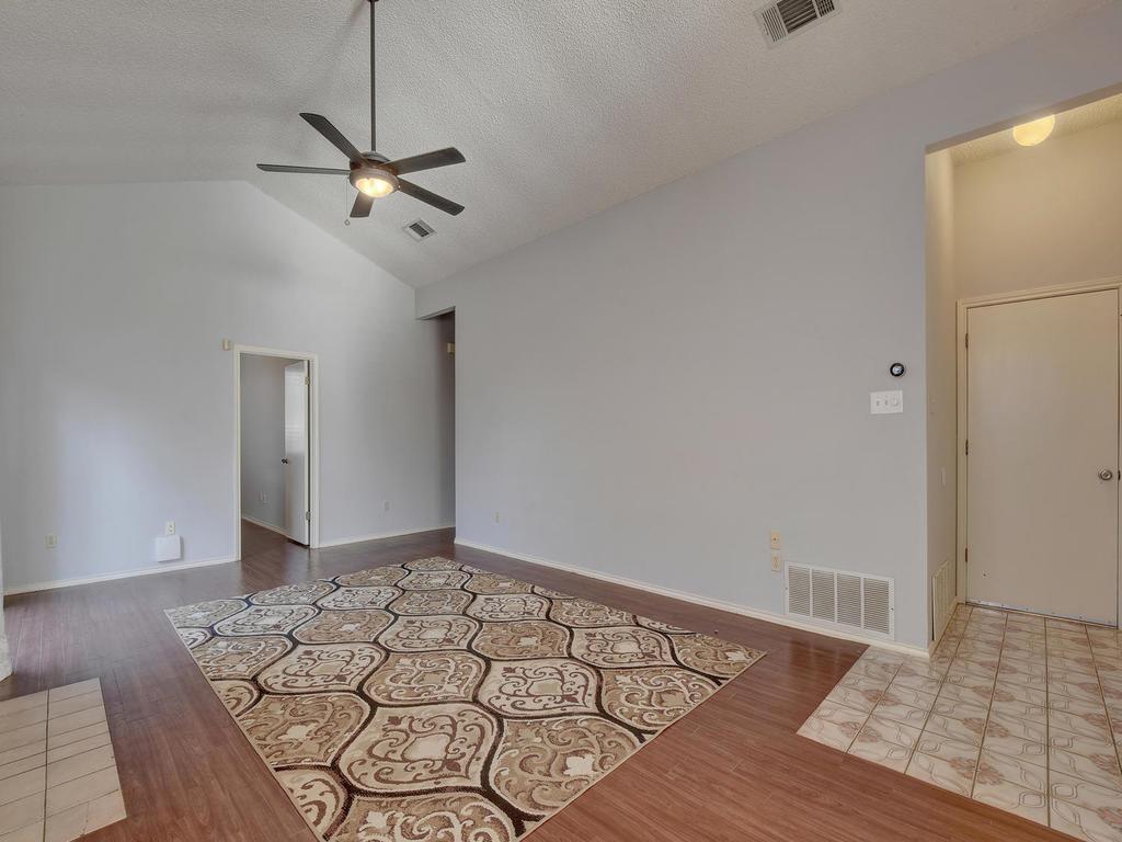 3019 Rochelle Dr, Austin, TX 78748