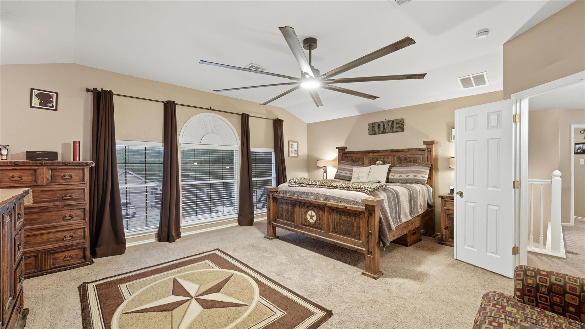 736 San Luis, New Braunfels, TX 78132