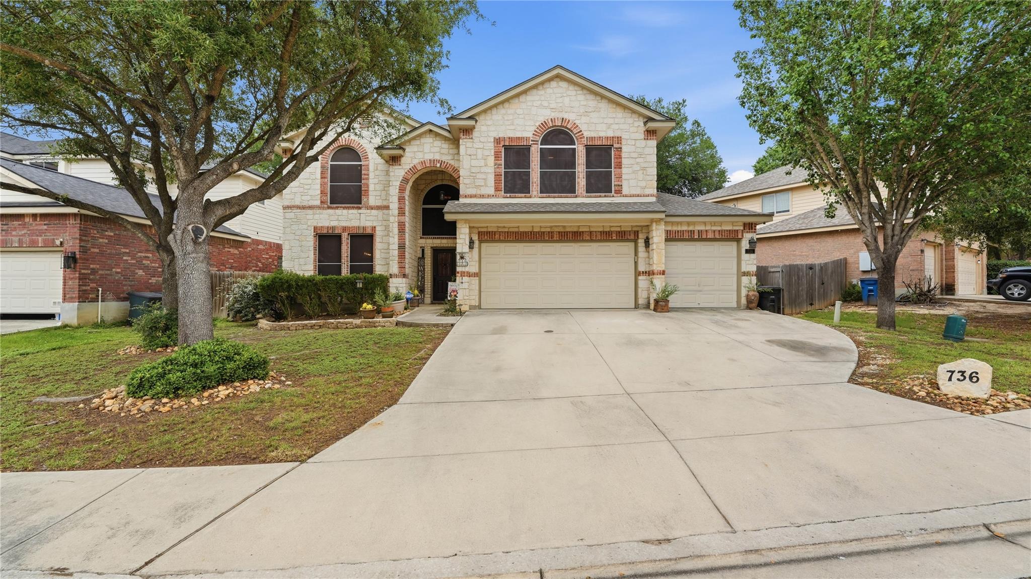736 San Luis, New Braunfels, TX 78132