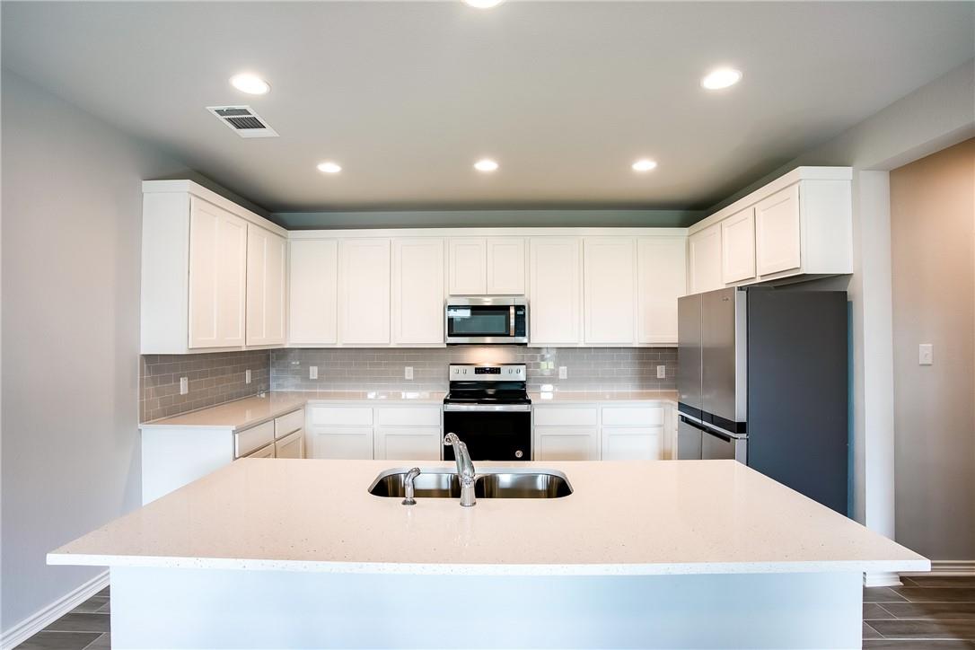216 Batjac Aly, Jarrell, TX 76537