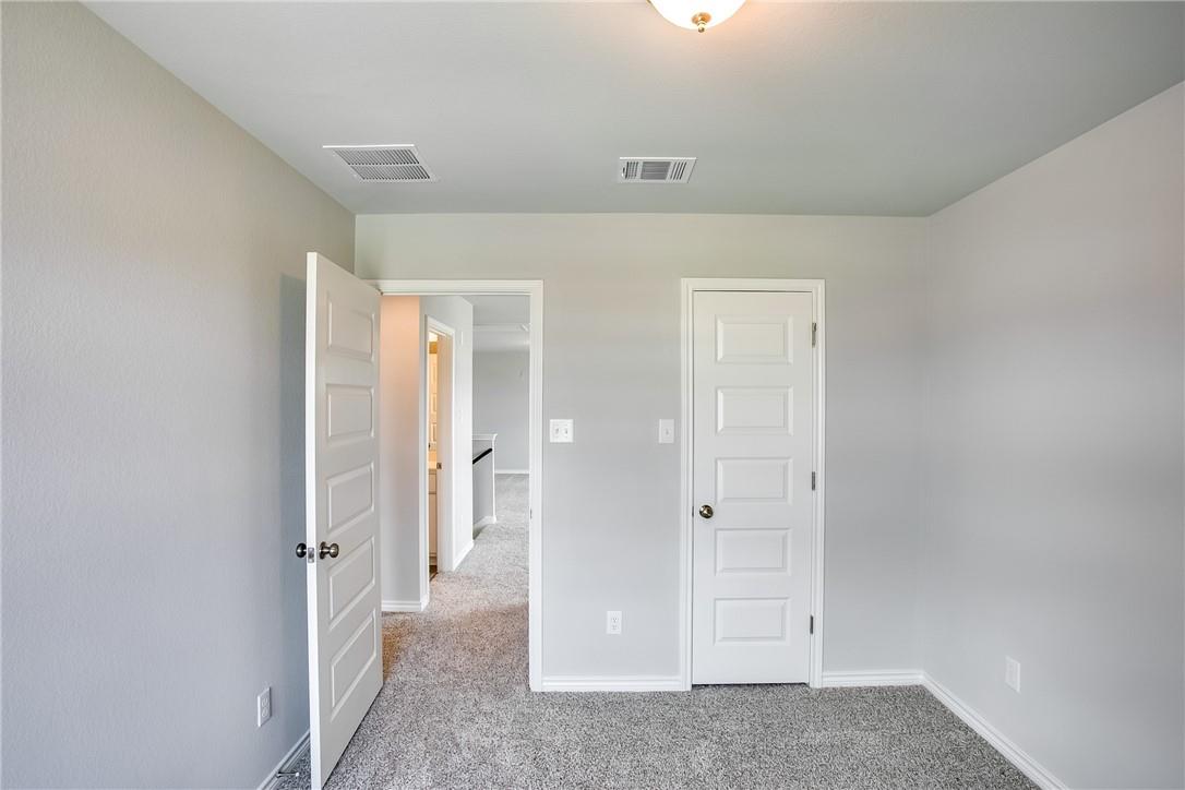 216 Batjac Aly, Jarrell, TX 76537