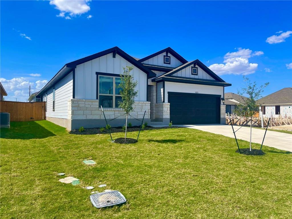 195 Outlaw Dr, Jarrell, TX 76537
