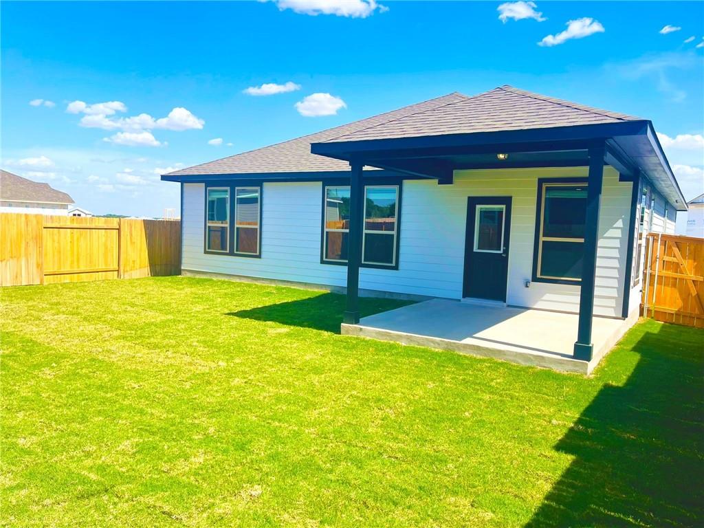 195 Outlaw Dr, Jarrell, TX 76537