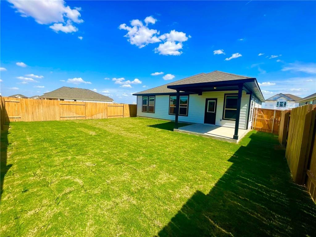 195 Outlaw Dr, Jarrell, TX 76537
