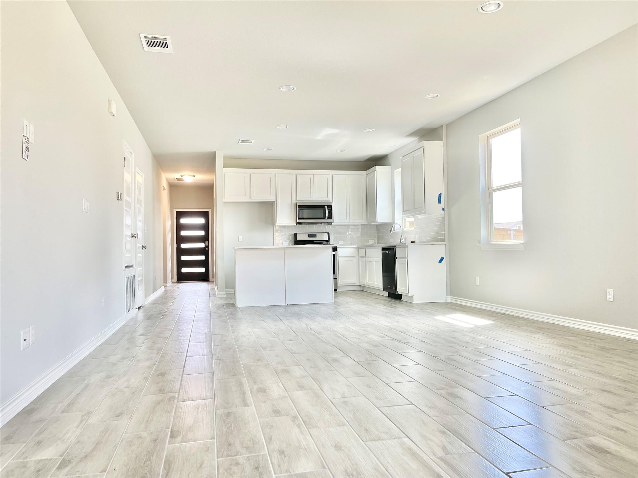 2929 Sage Ranch Dr, Leander, TX 78641