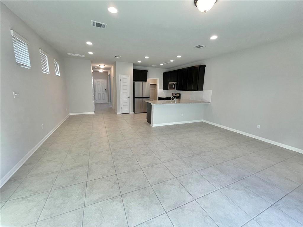 2040 Arendale Dr, Leander, TX 78641