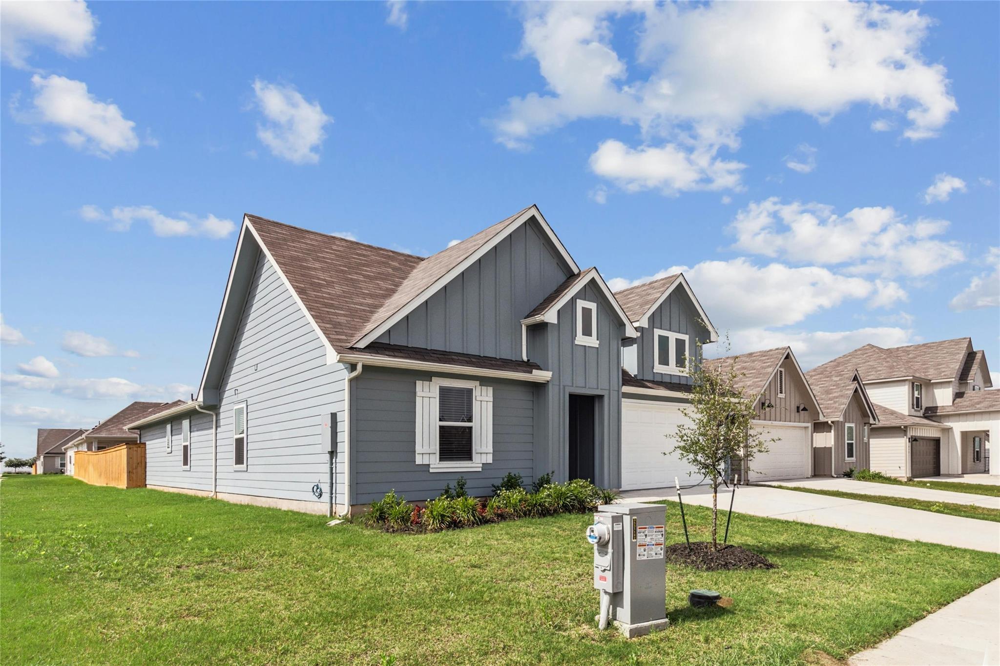 605 JANE LONG Dr, San Marcos, TX 78666