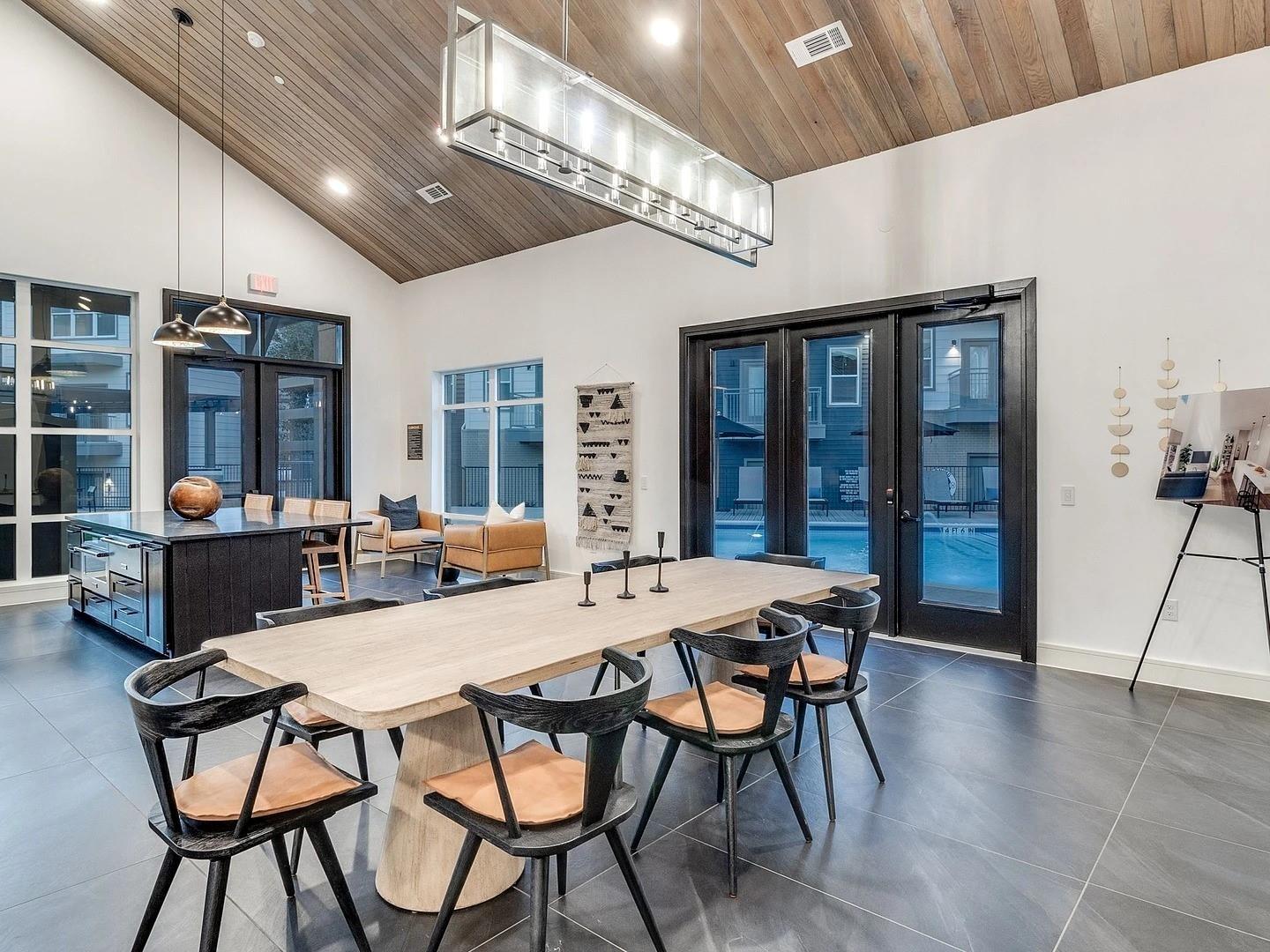 1000 Fort Worth Ave # 2515, Dallas, TX 75208