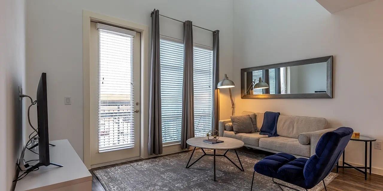 1000 Fort Worth Ave # 2515, Dallas, TX 75208