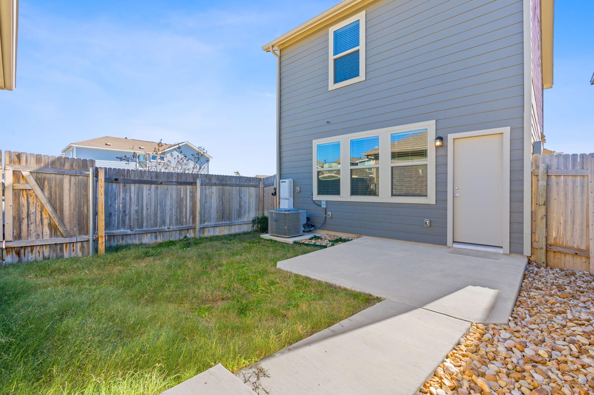 1828 Arendale Dr, Leander, TX 78641