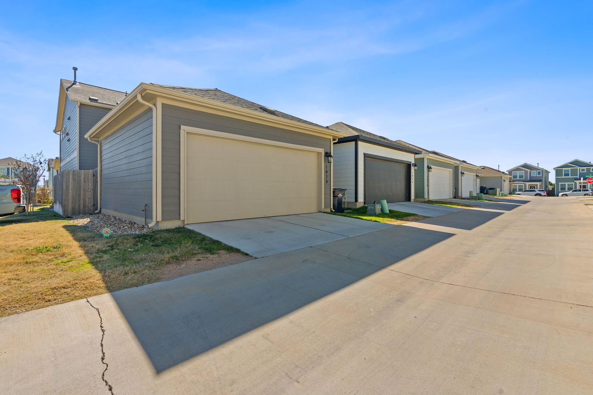 1828 Arendale Dr, Leander, TX 78641