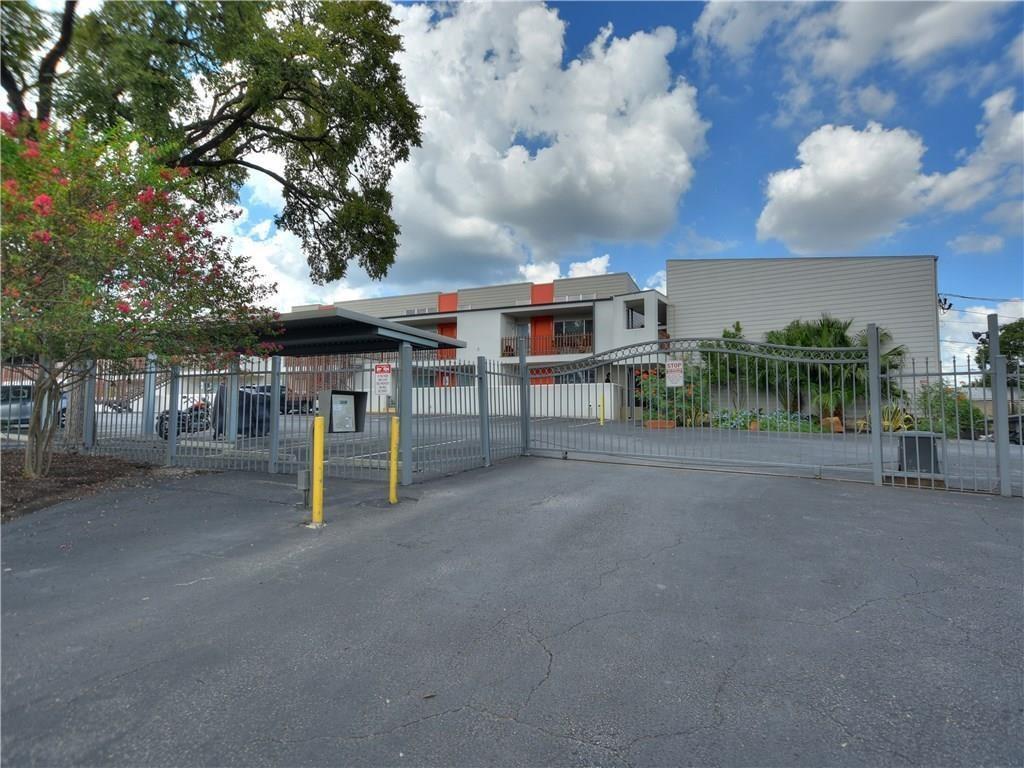 2200 Dickson Dr # 126, Austin, TX 78704