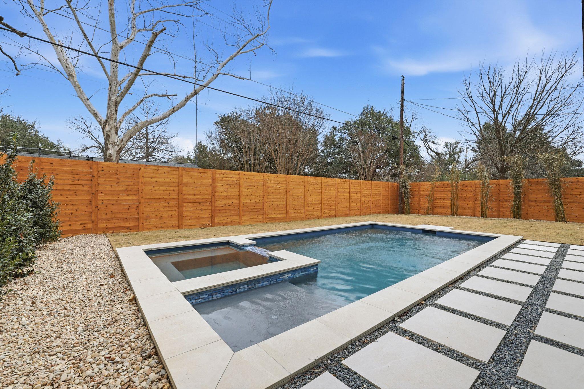 6611 Lexington Rd, Austin, TX 78757