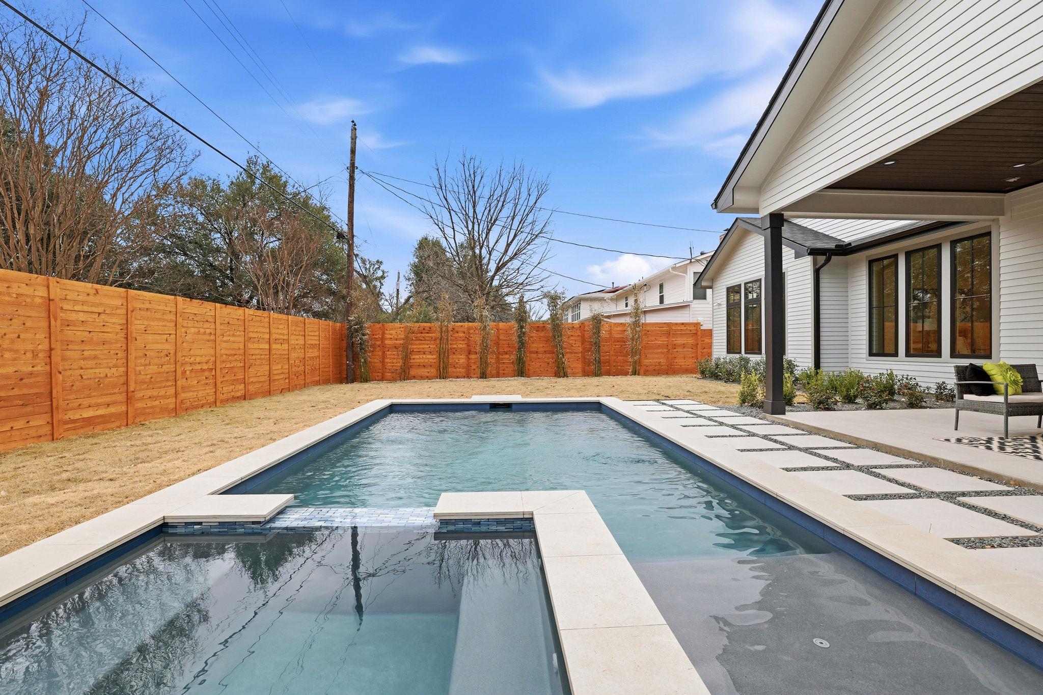 6611 Lexington Rd, Austin, TX 78757