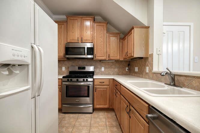 8518 Cahill Dr # 36, Austin, TX 78729