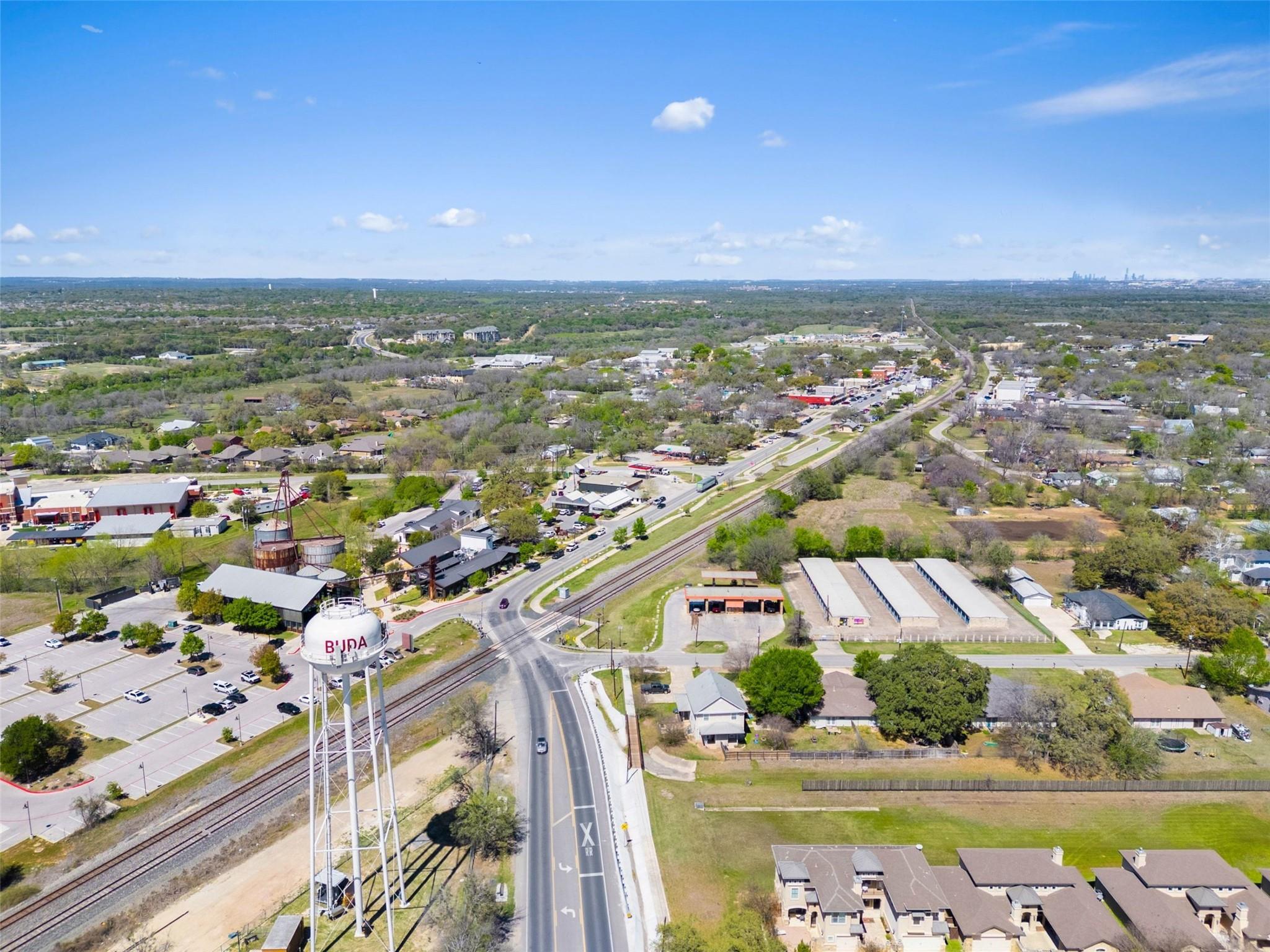 410 Village Ln, Buda, TX 78610