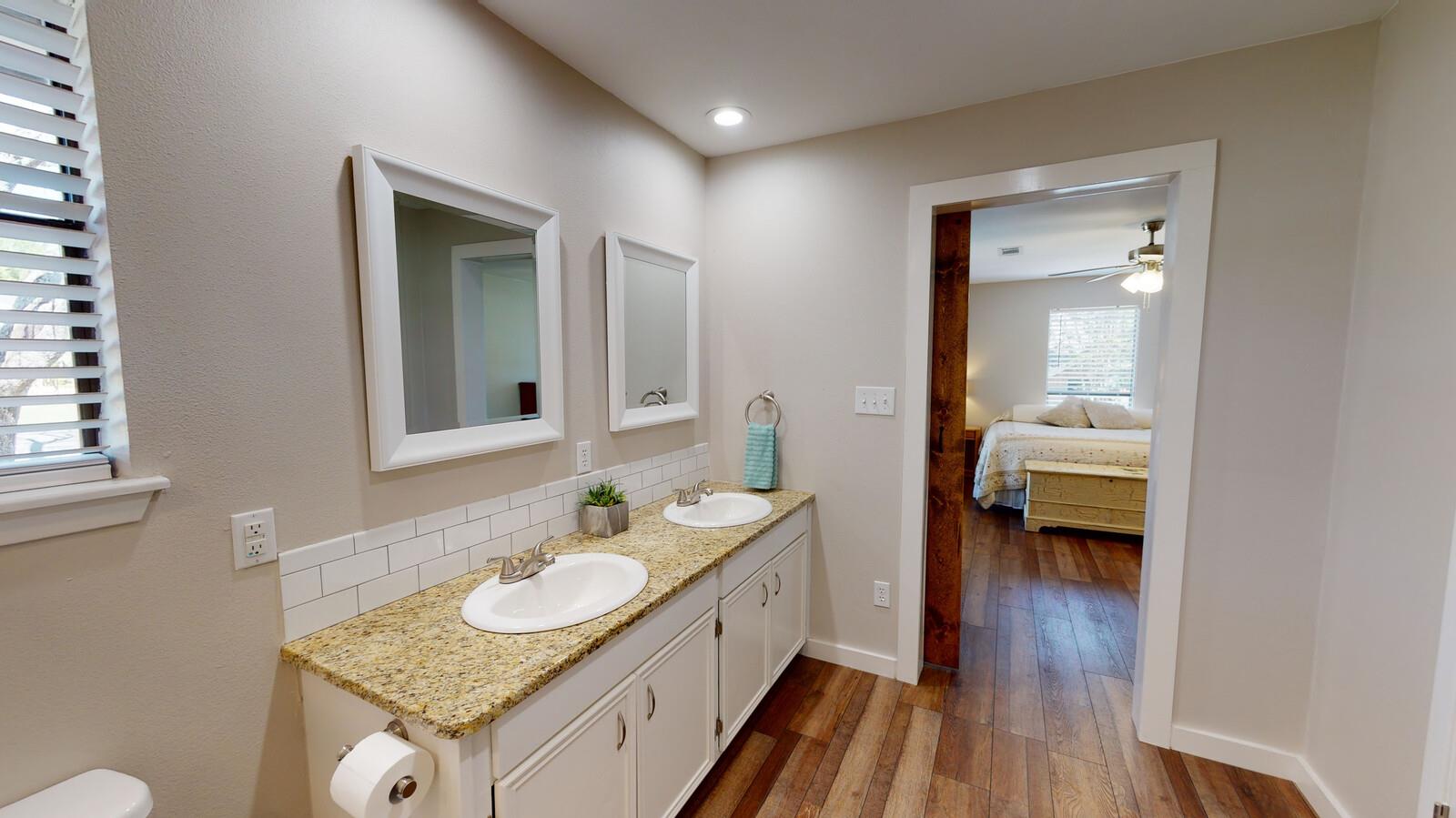 802 Amy Cir, Marble Falls, TX 78654