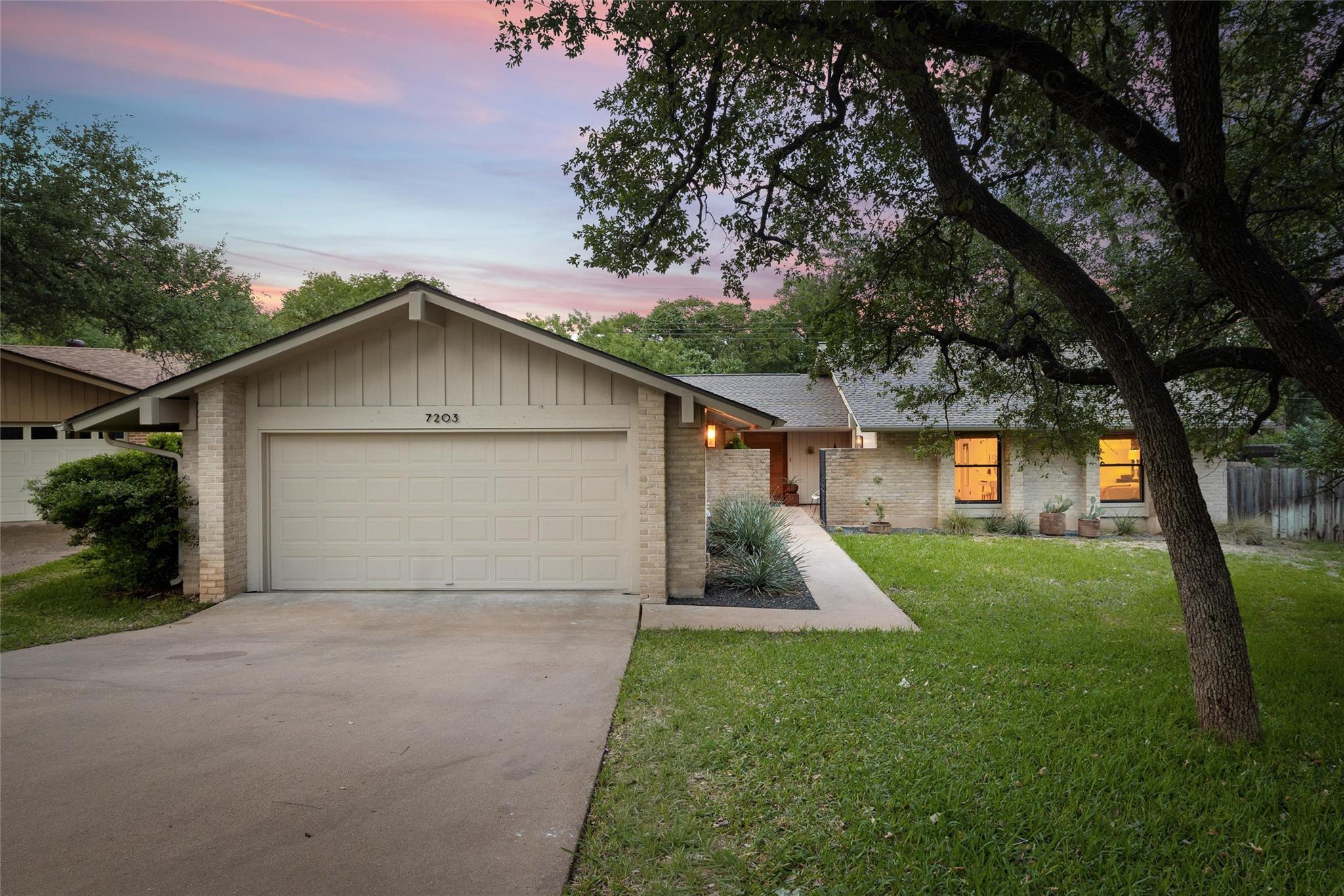 7203 Running Rope Cir, Austin, TX 78731