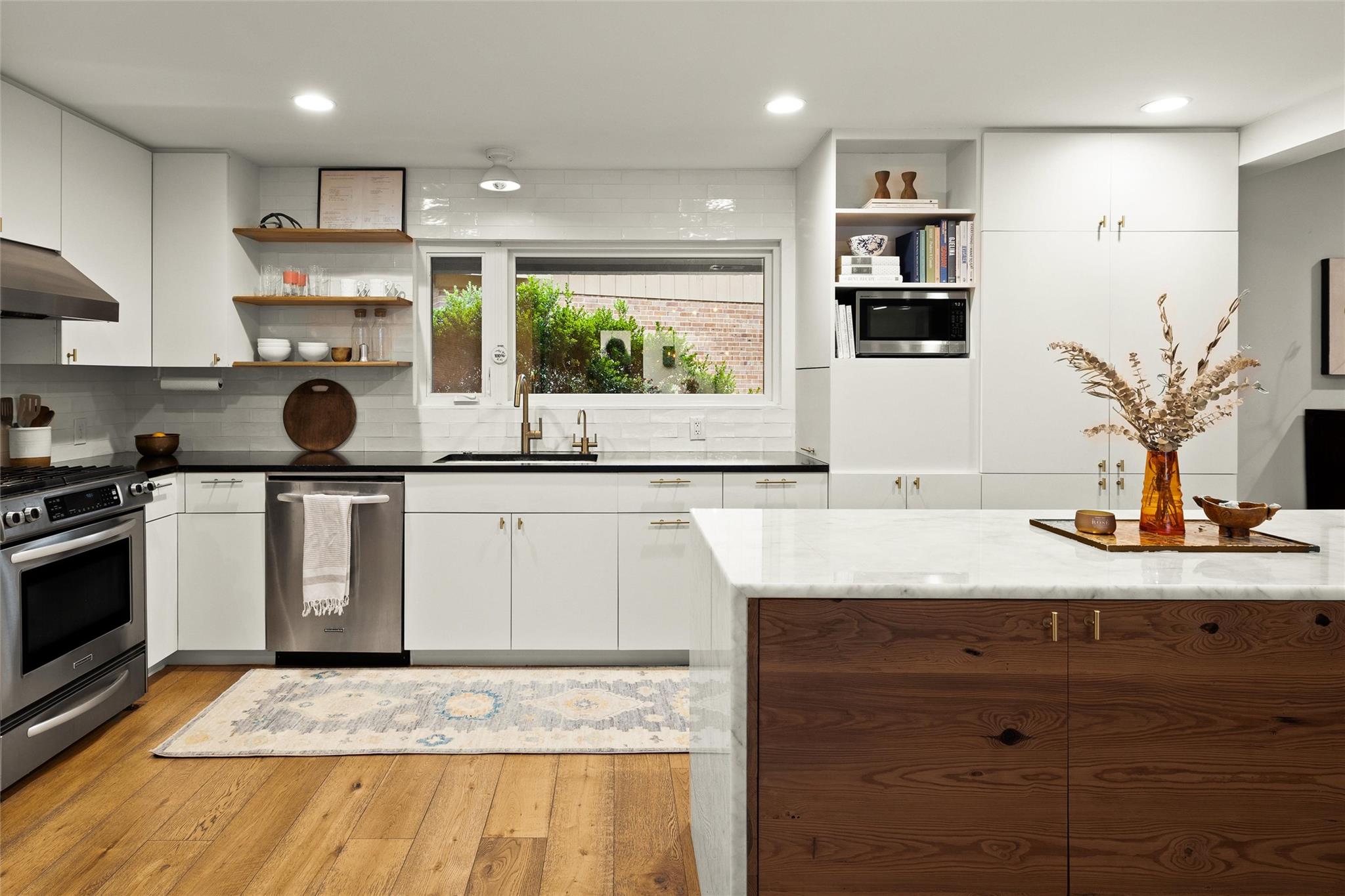 7203 Running Rope Cir, Austin, TX 78731