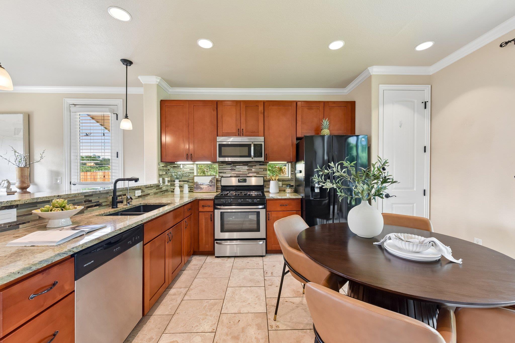 1185 Springdale Rd, Austin, TX 78721