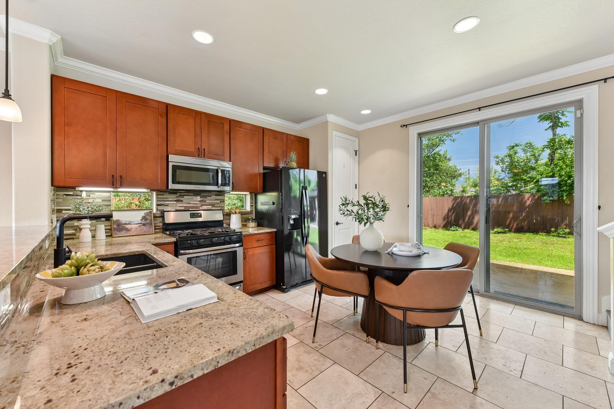 1185 Springdale Rd, Austin, TX 78721