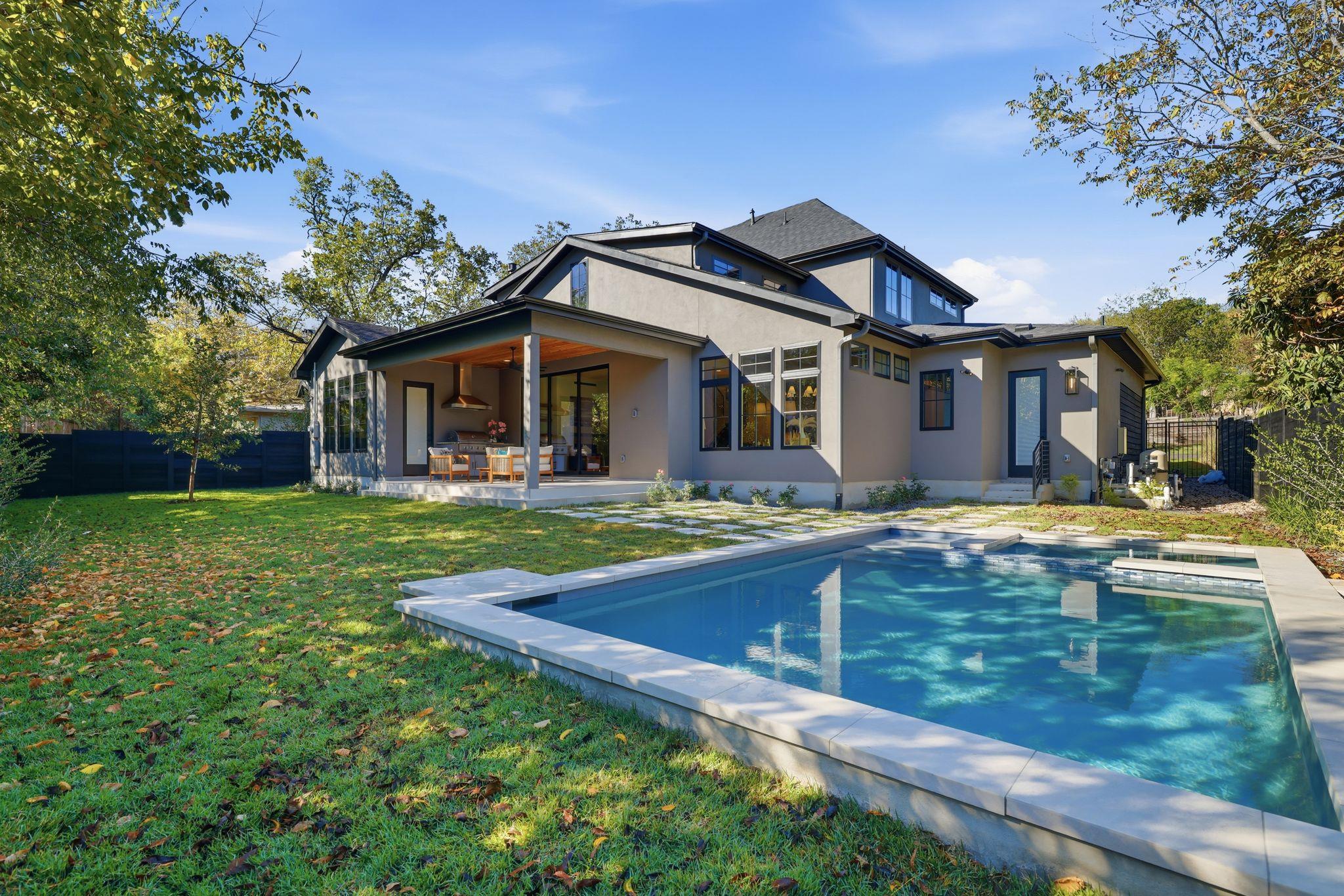 2803 Oak Park Dr, Austin, TX 78704