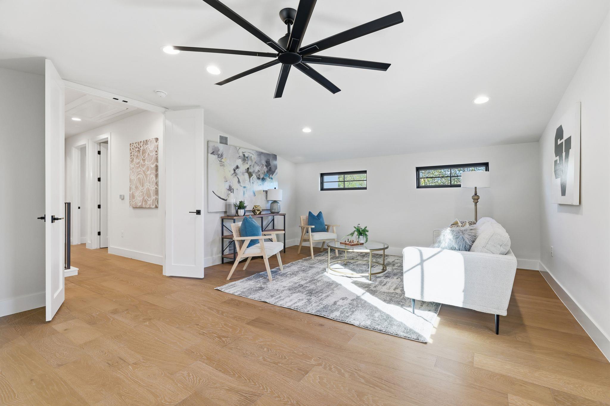 2803 Oak Park Dr, Austin, TX 78704