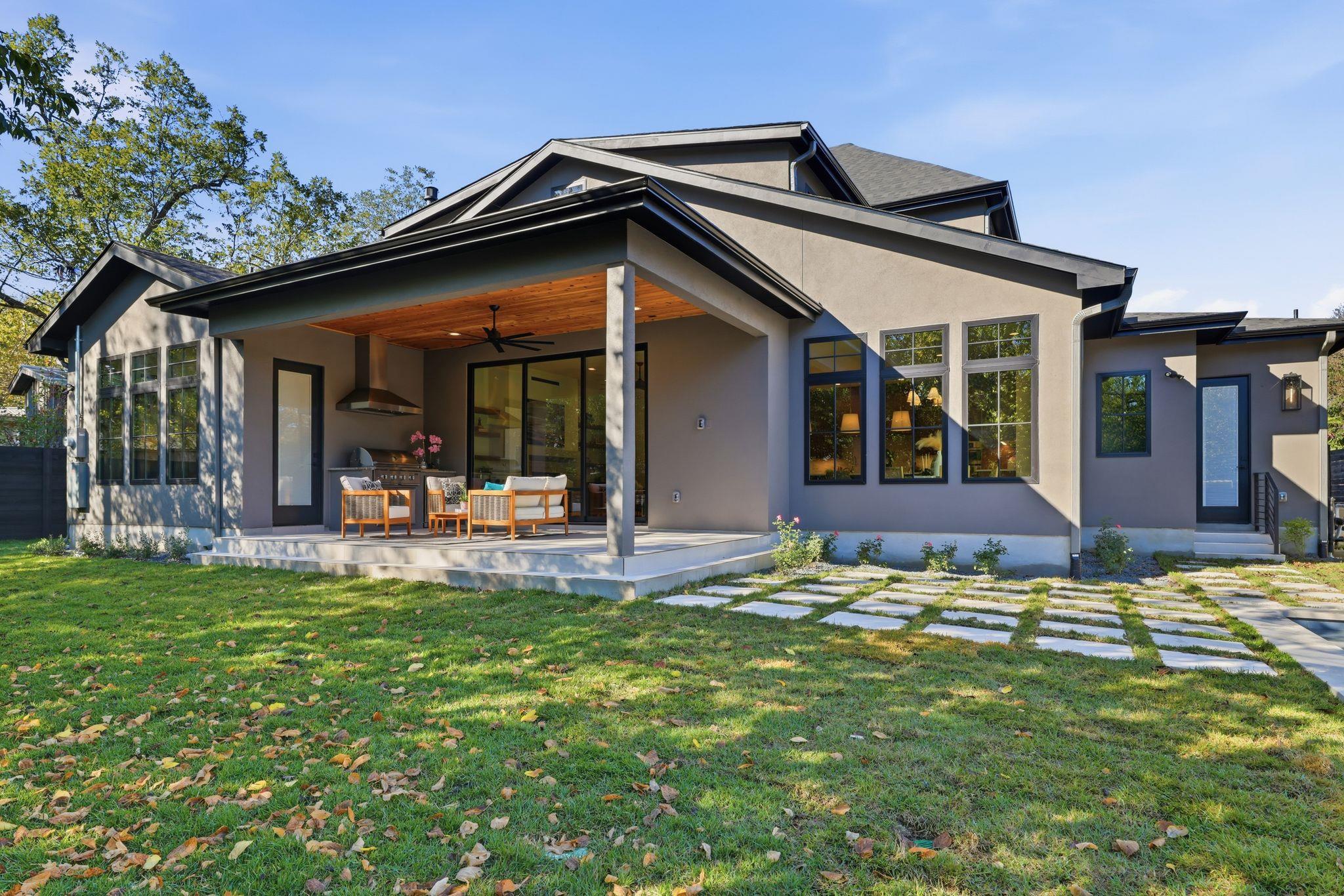 2803 Oak Park Dr, Austin, TX 78704