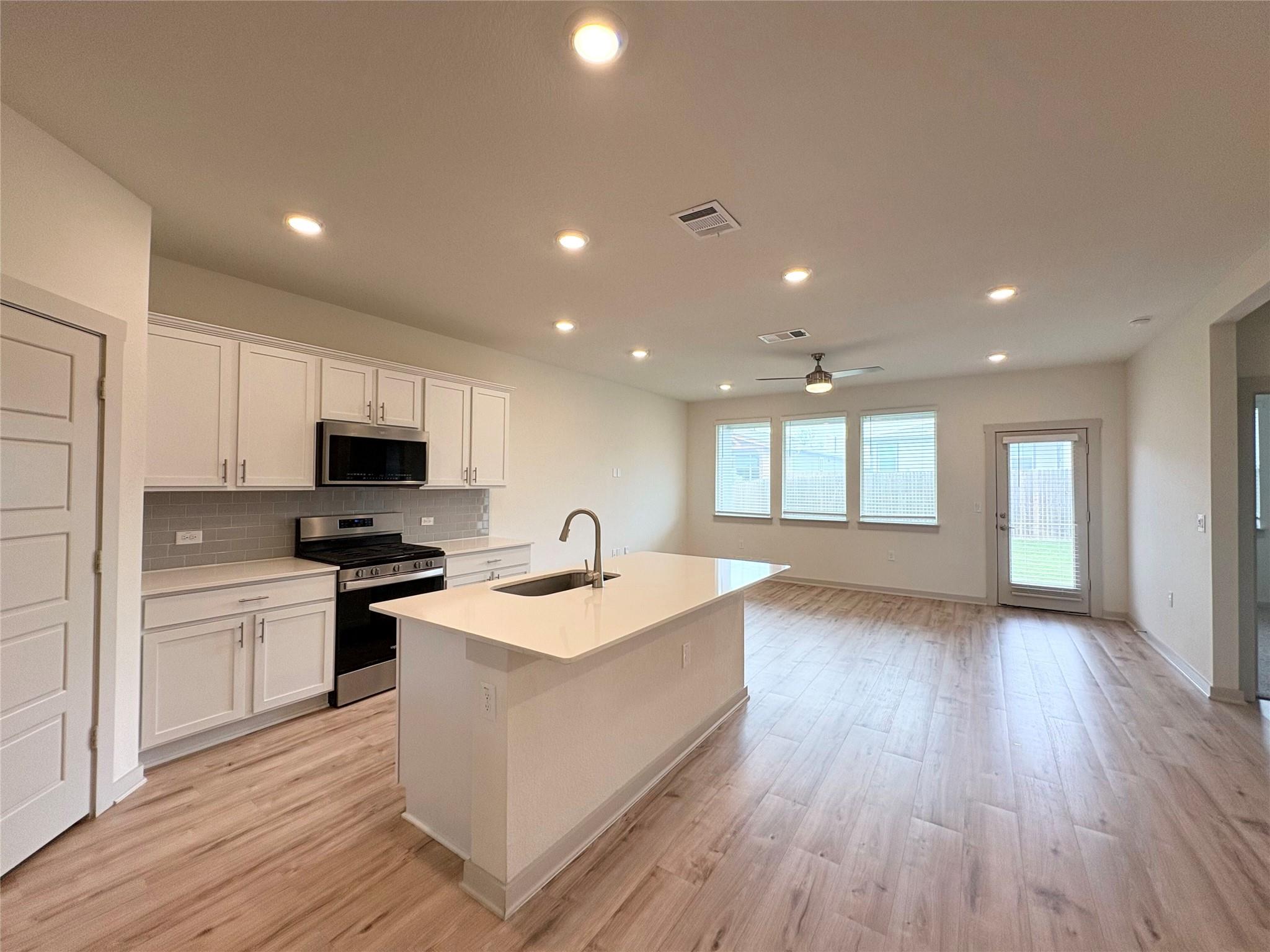 13704 Zuhause Dr, Pflugerville, TX 78660