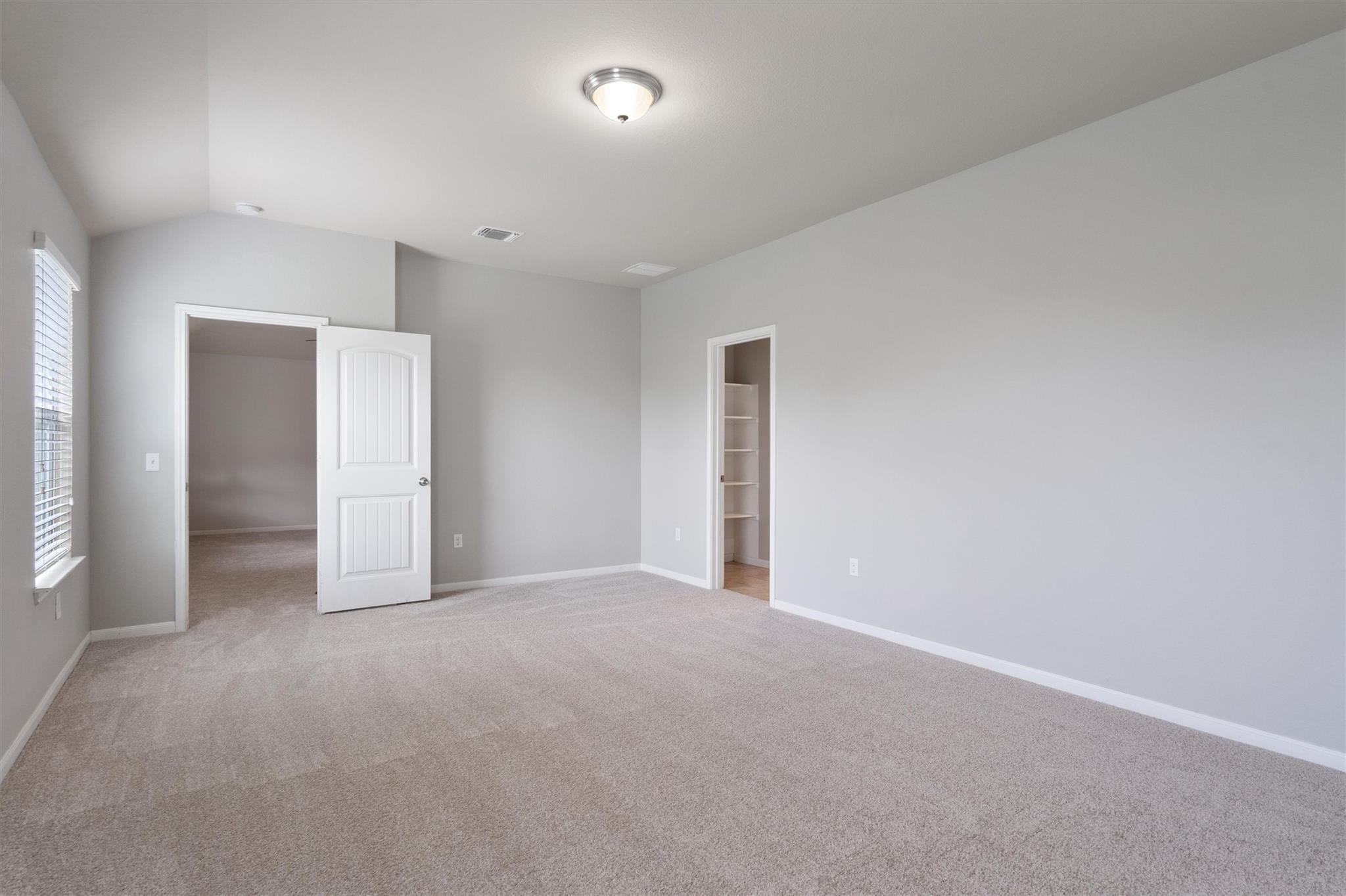 124 Denton Dr, Hutto, TX 78634