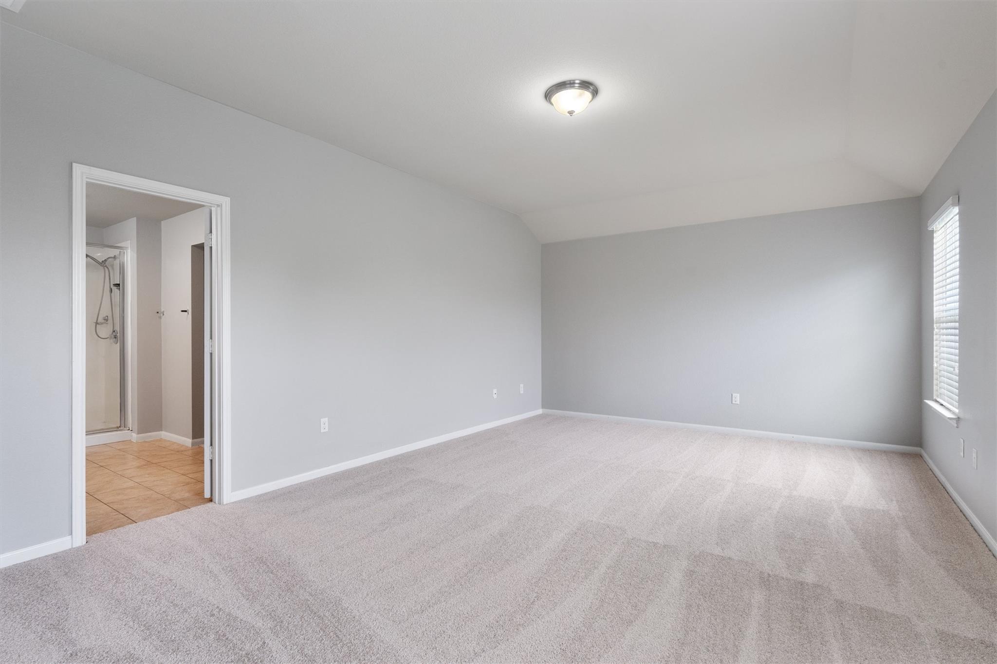 124 Denton Dr, Hutto, TX 78634