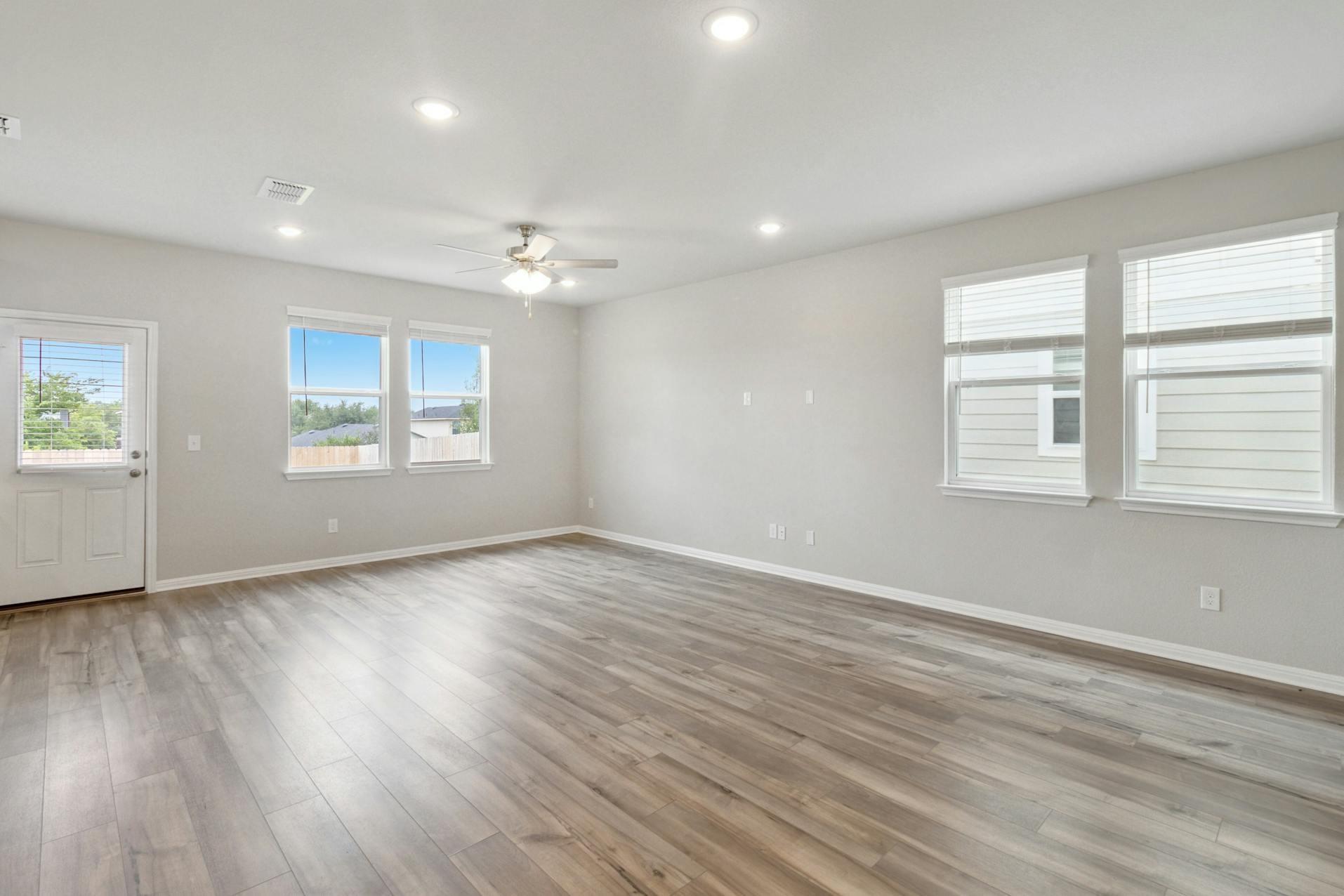 6158 Marsh Ln, Buda, TX 78610