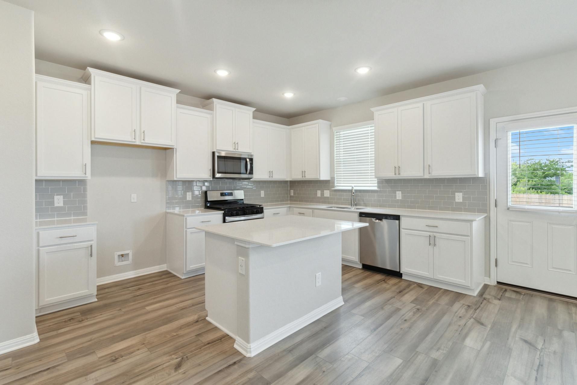 6158 Marsh Ln, Buda, TX 78610