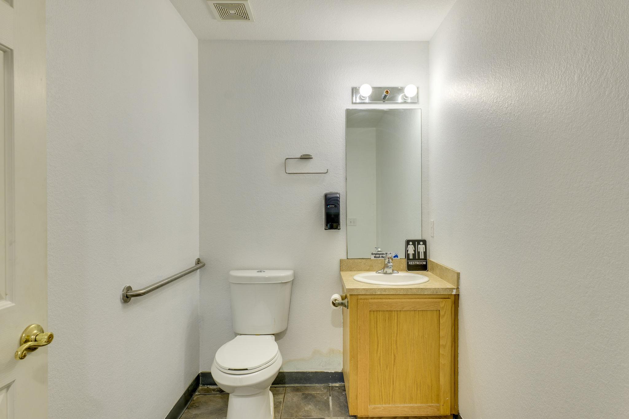 14121 US 290 # Bldg 11-B, Austin, TX 78737