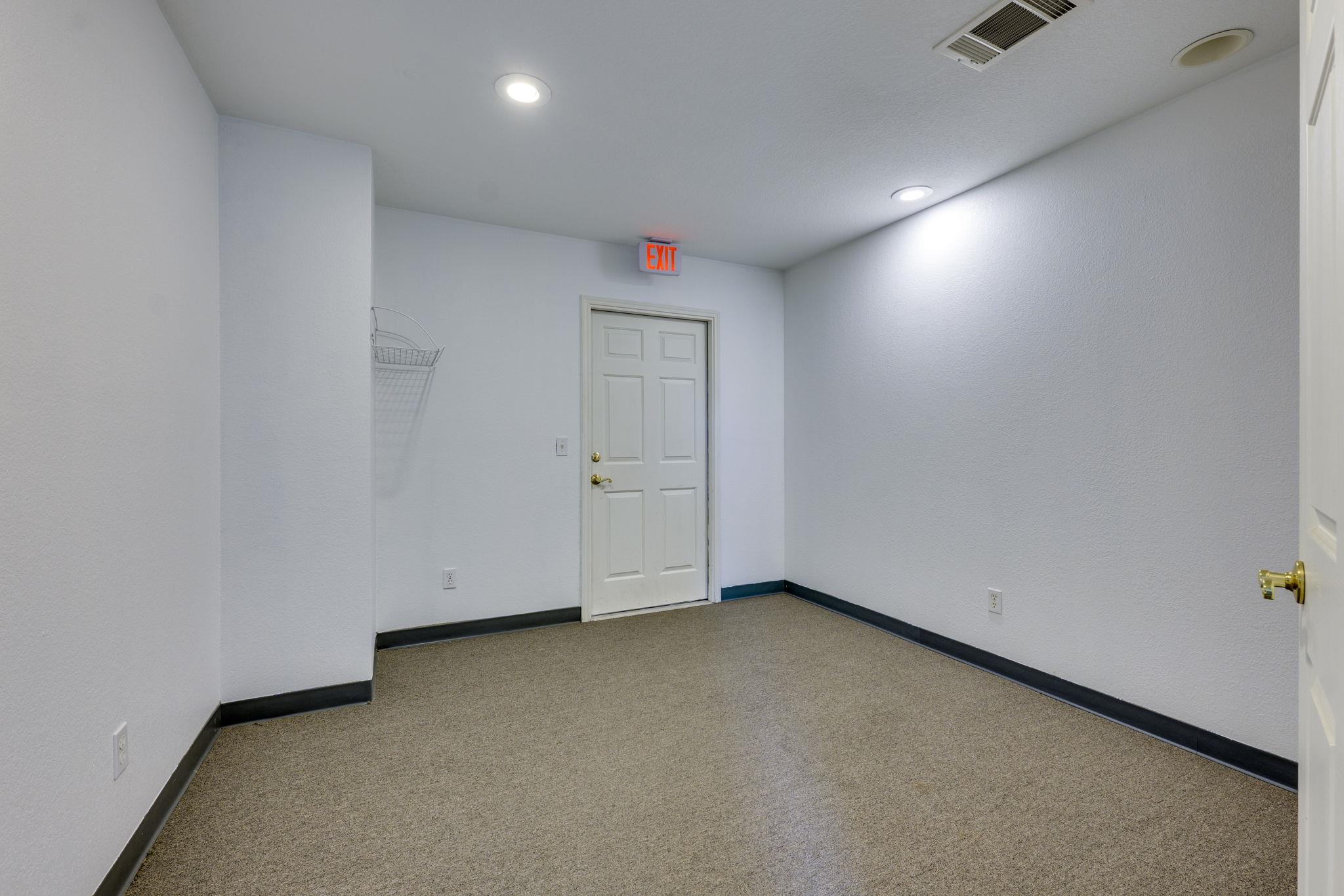 14121 US 290 # Bldg 11-B, Austin, TX 78737