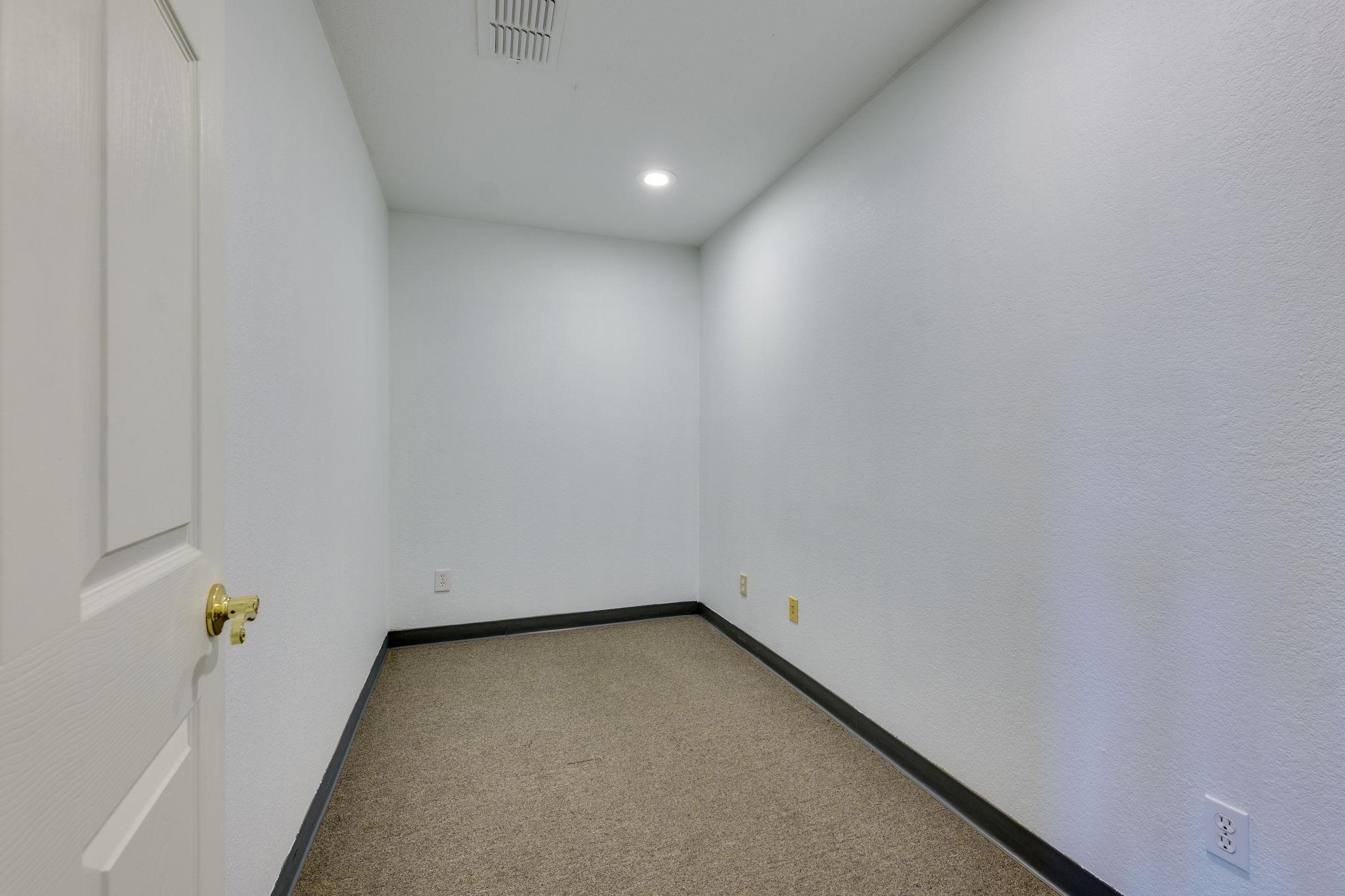 14121 US 290 # Bldg 11-B, Austin, TX 78737