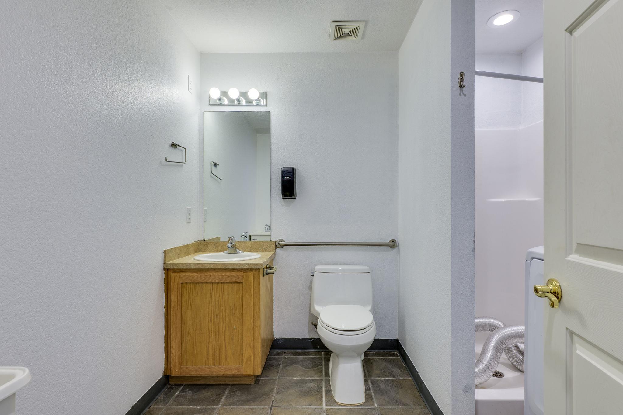 14121 US 290 # Bldg 11-B, Austin, TX 78737