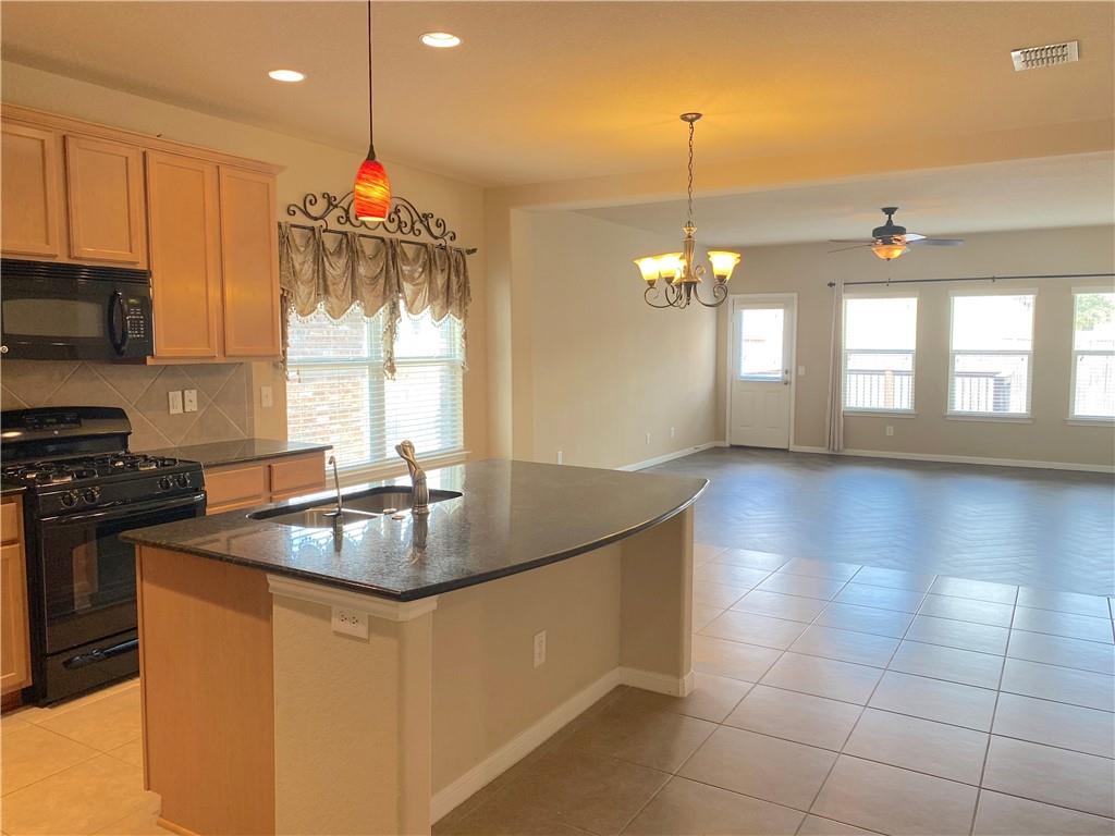 1942 Spotted Owl, New Braunfels, TX 78130