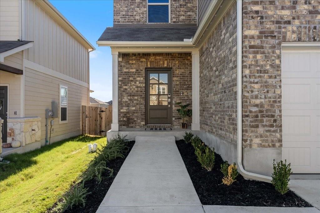 376-A Papaya Dr, Buda, TX 78610