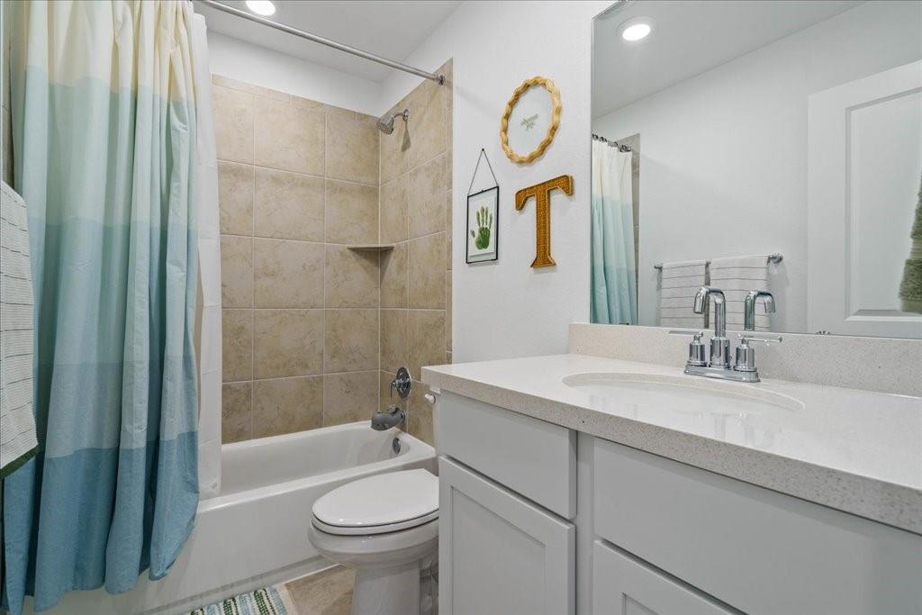 376-A Papaya Dr, Buda, TX 78610