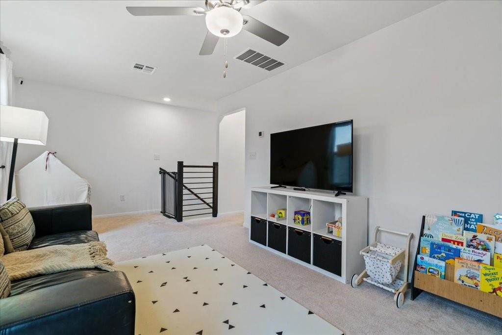 376-A Papaya Dr, Buda, TX 78610