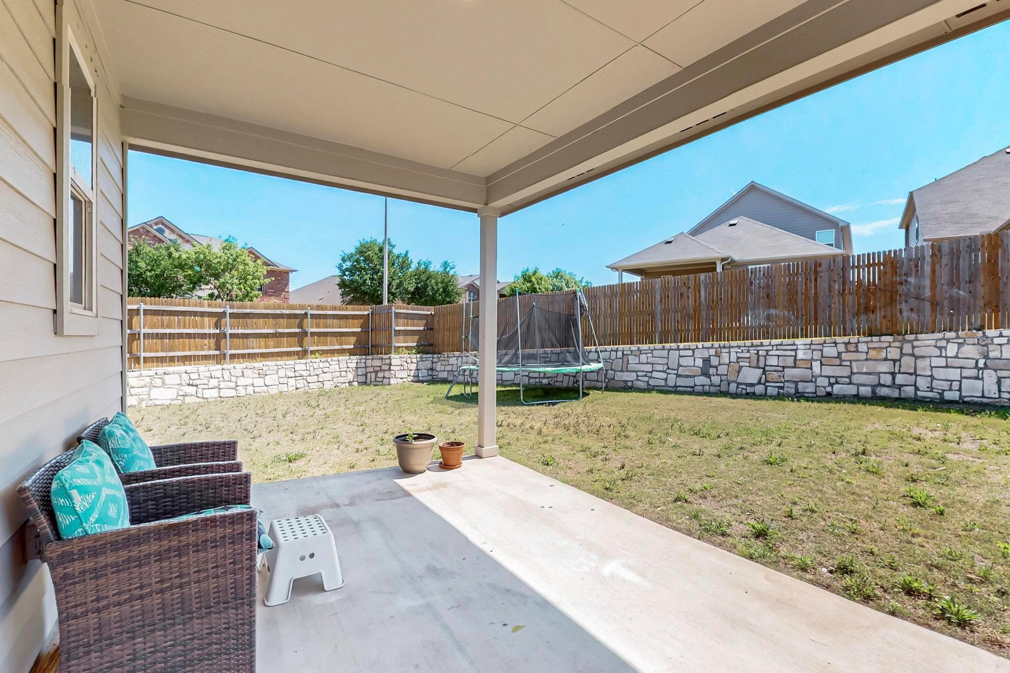 101 Breccia Trl, Liberty Hill, TX 78642