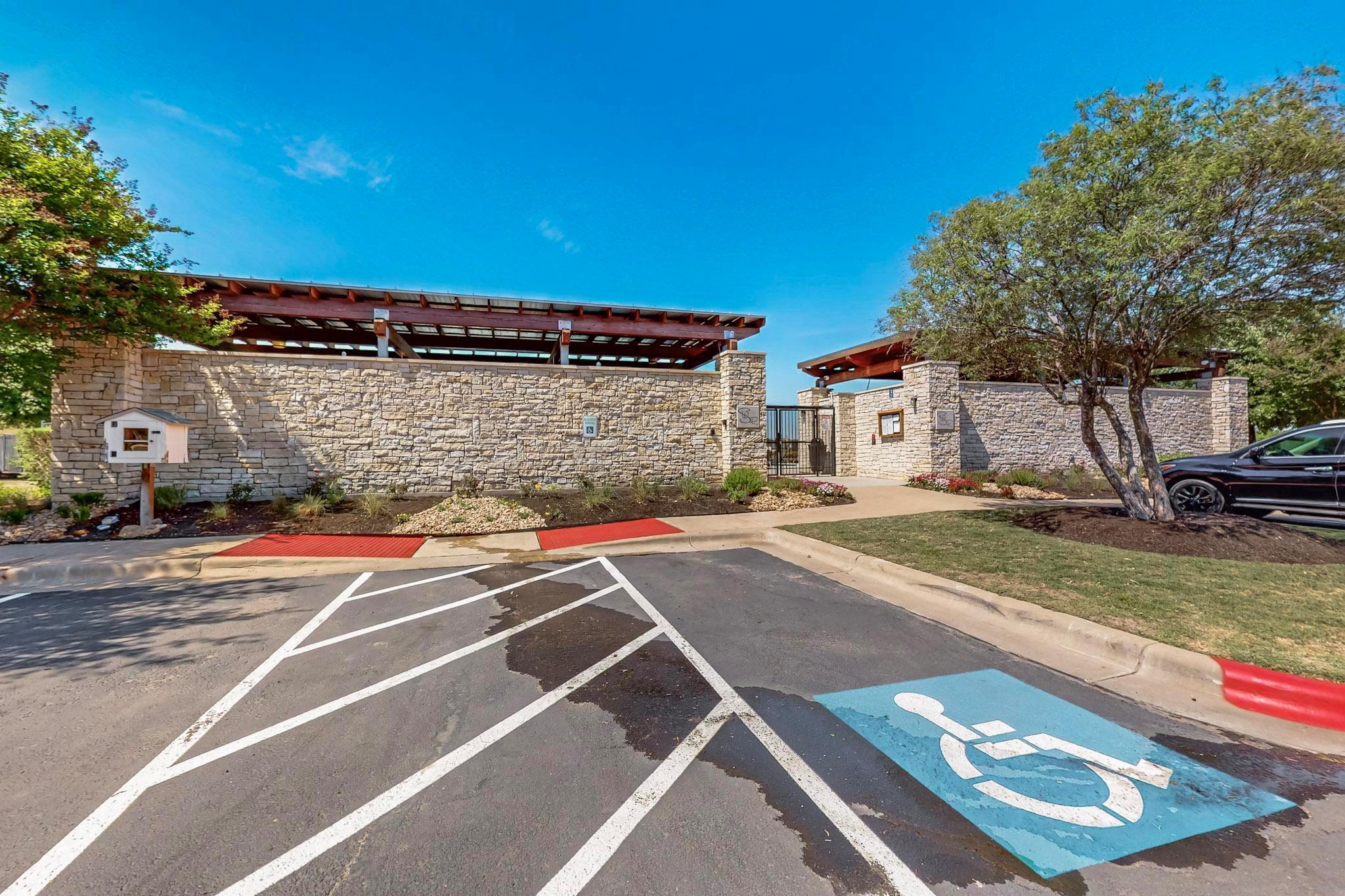 101 Breccia Trl, Liberty Hill, TX 78642