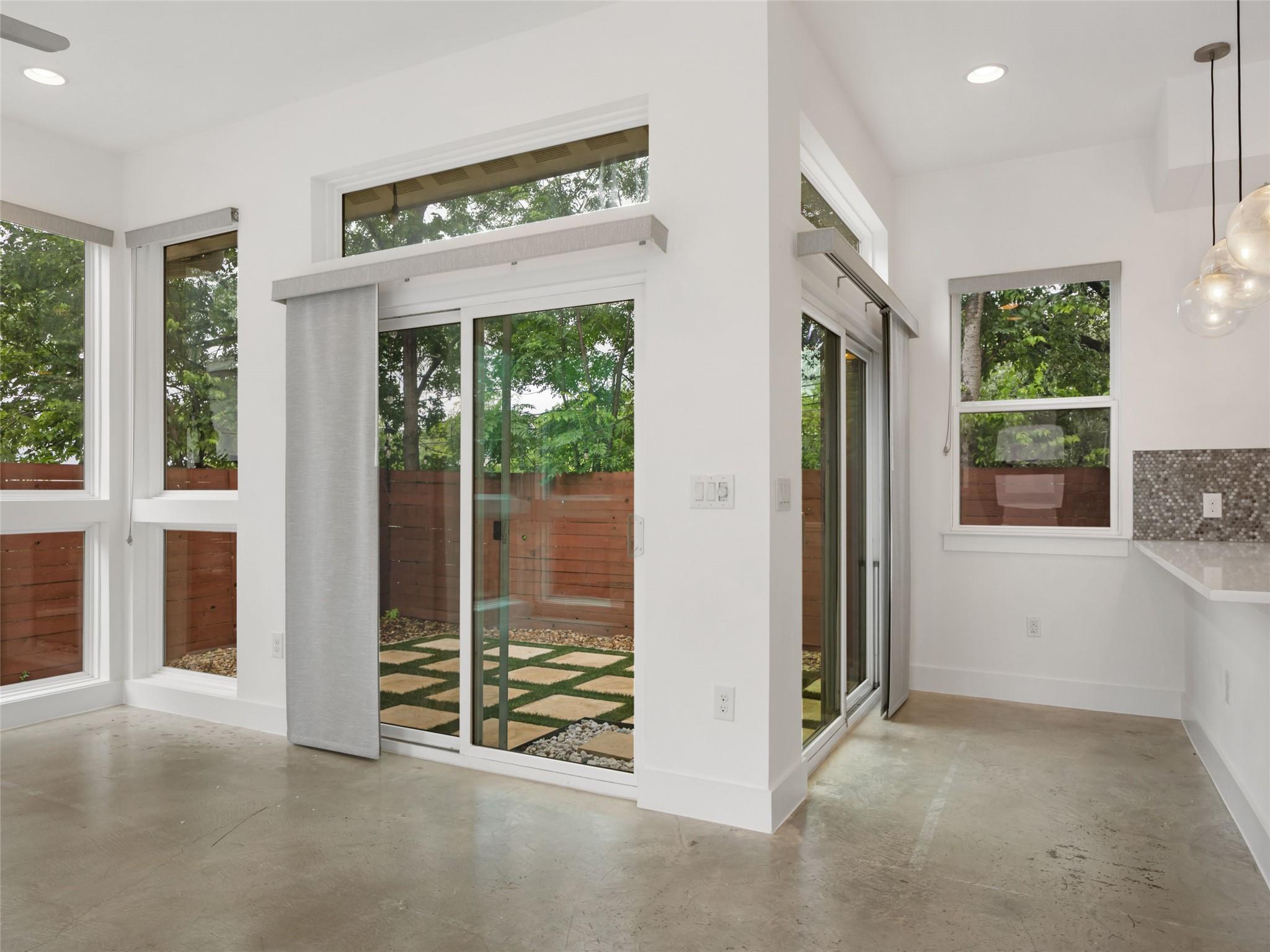 513 W Croslin St # B, Austin, TX 78752