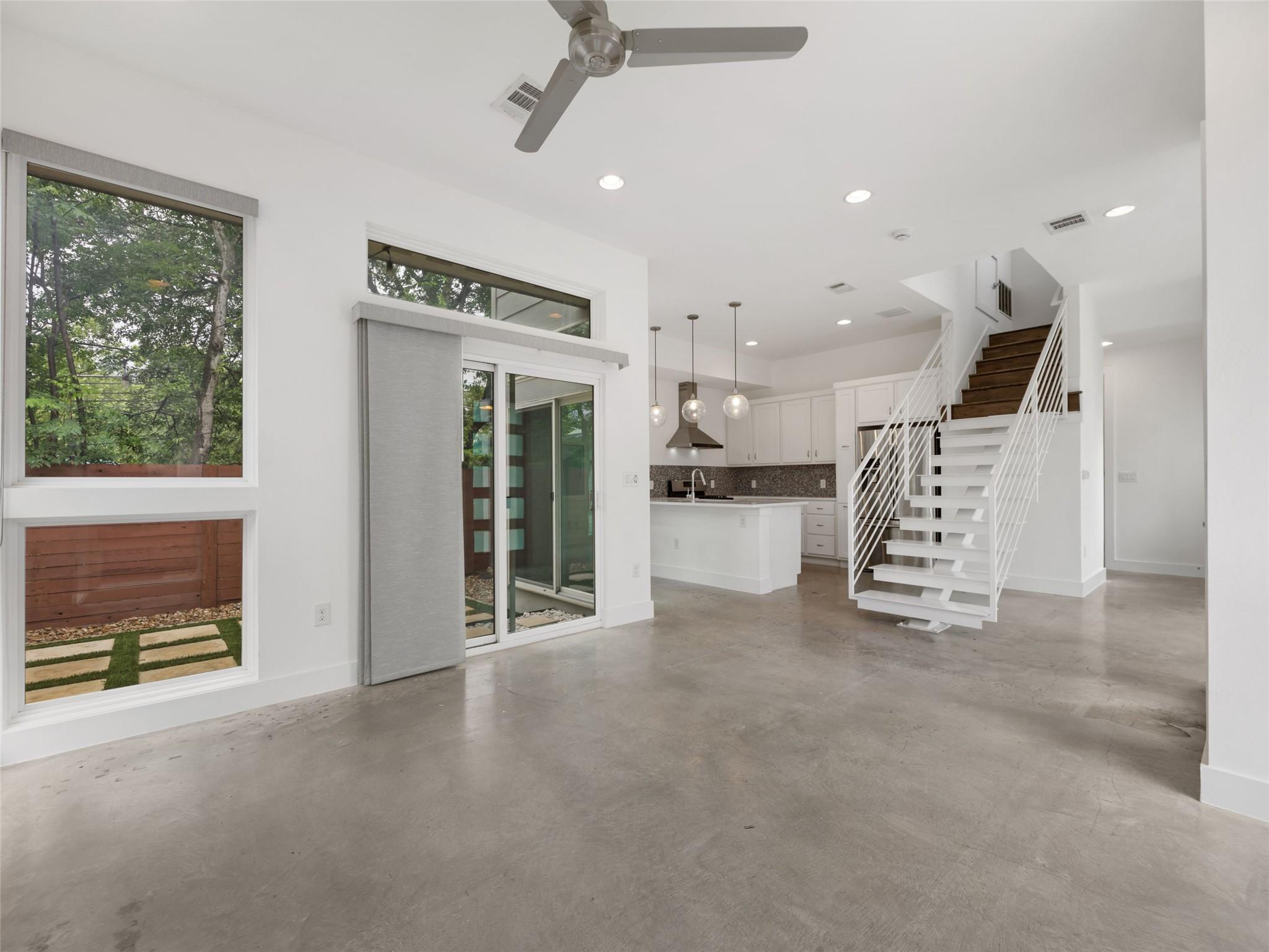 513 W Croslin St # B, Austin, TX 78752