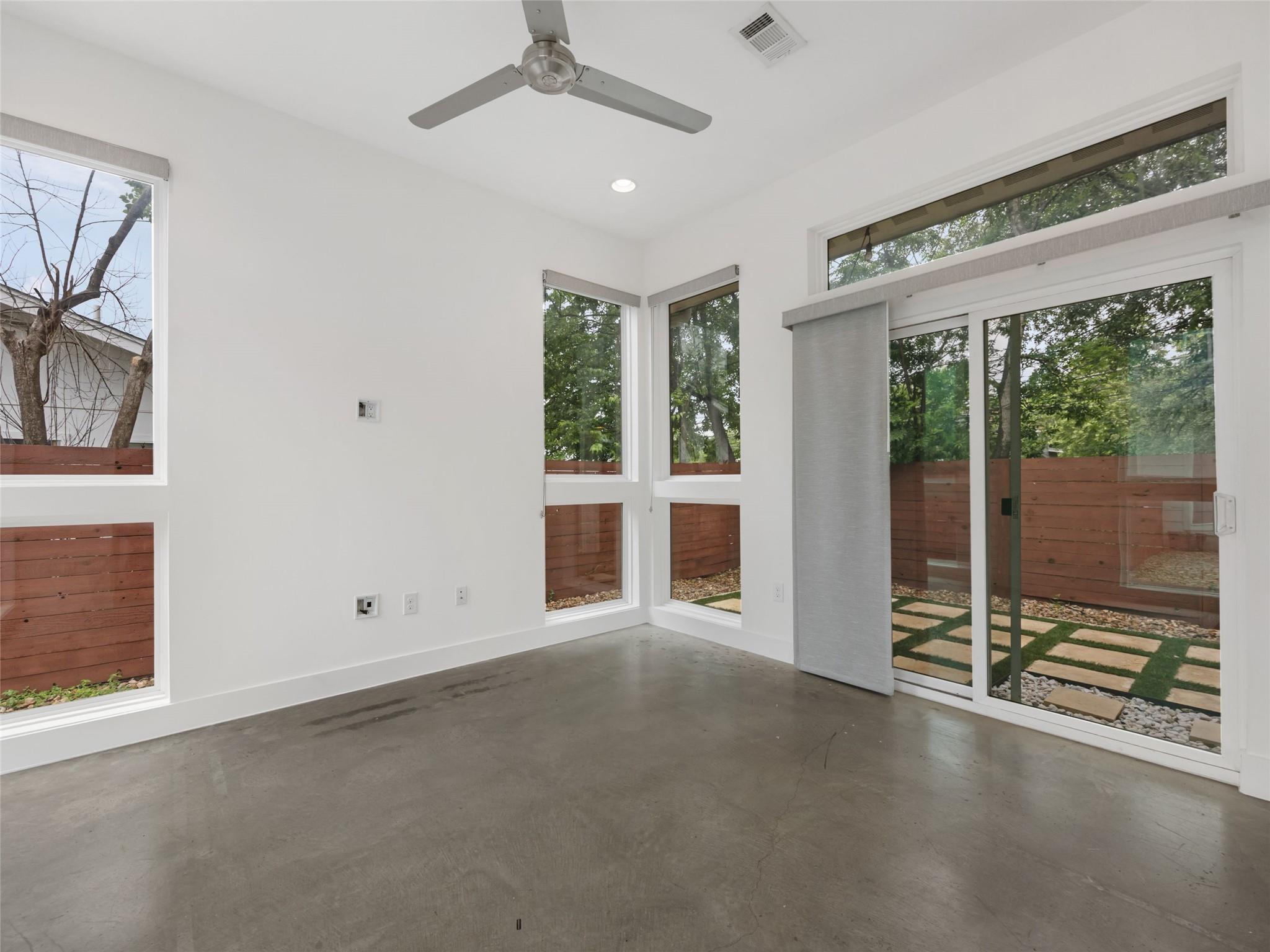 513 W Croslin St # B, Austin, TX 78752