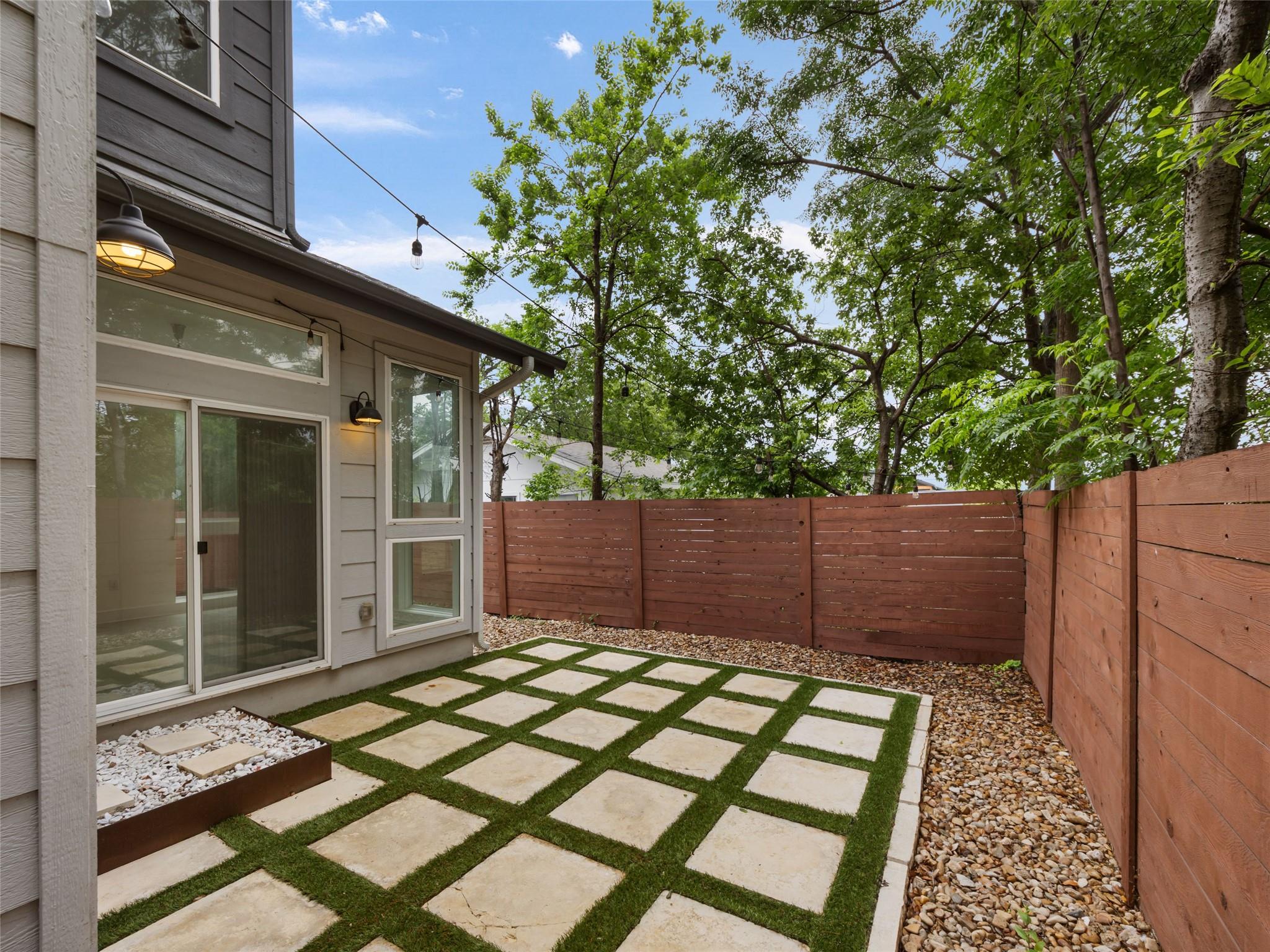 513 W Croslin St # B, Austin, TX 78752