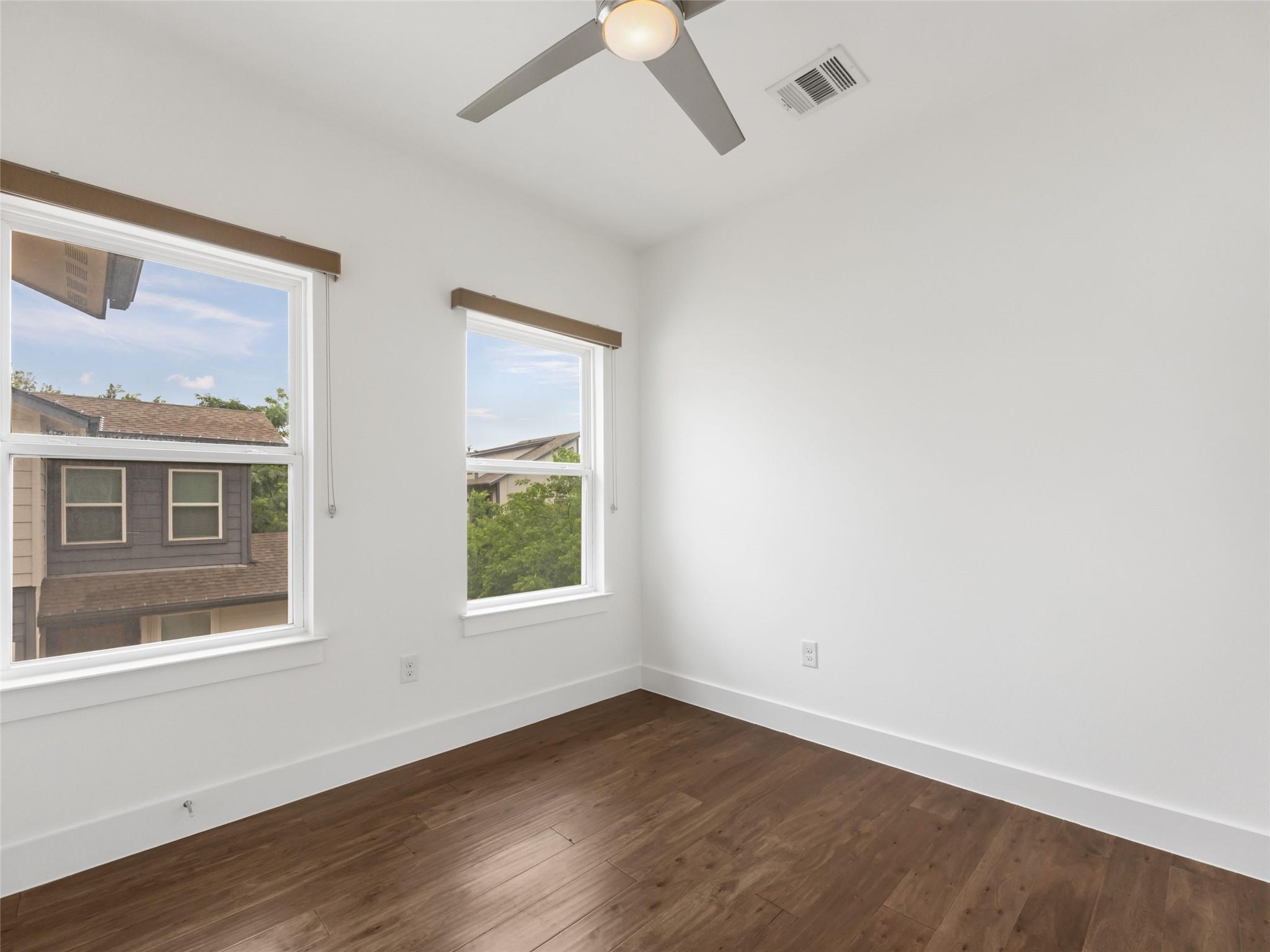 513 W Croslin St # B, Austin, TX 78752